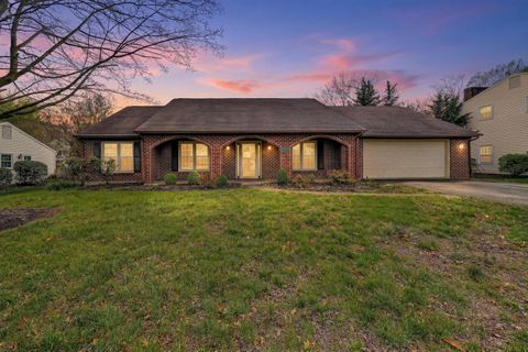 Homes For Sale - 1660 Kingsmill Dr<br/> Salem, VA 24153