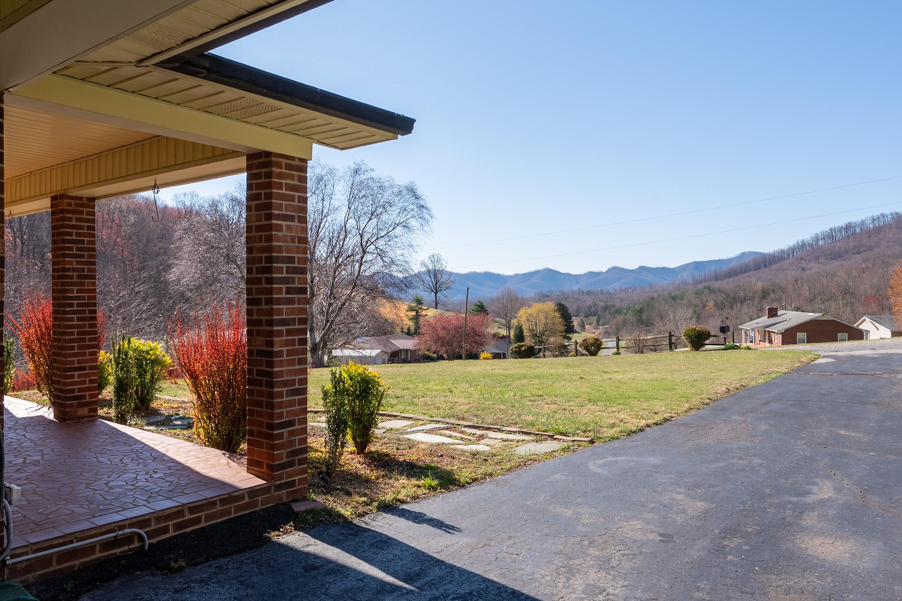 5949 Belcher Mountain Rd, Woolwine, Virginia image 4