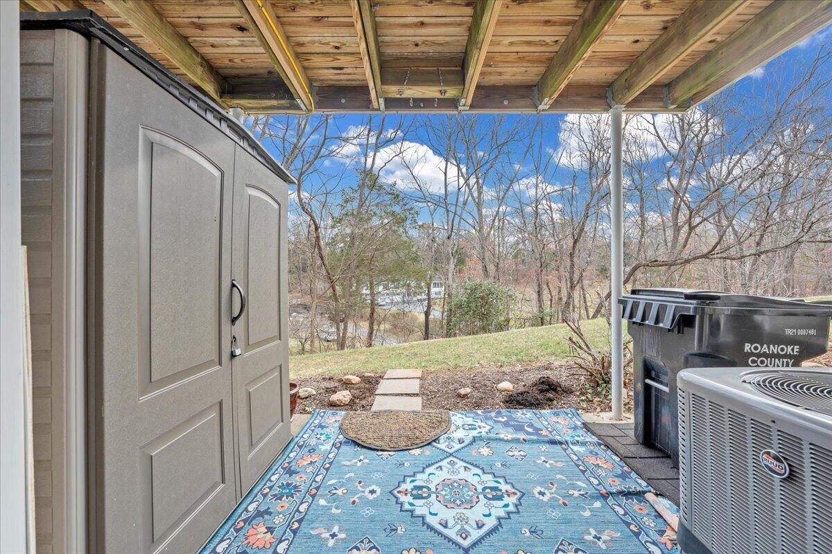 3012 Winterberry Dr, Roanoke, Virginia image 28