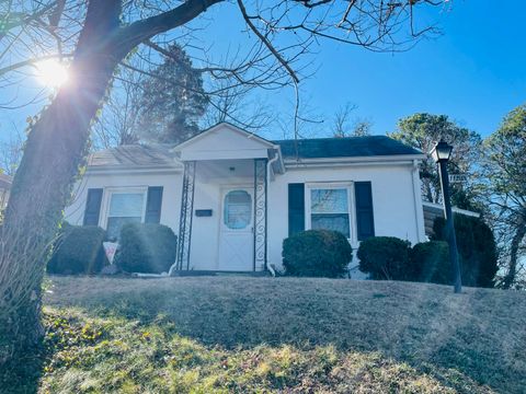 Homes For Sale - 1152 Hamilton Ave<br/> Roanoke, VA 24015