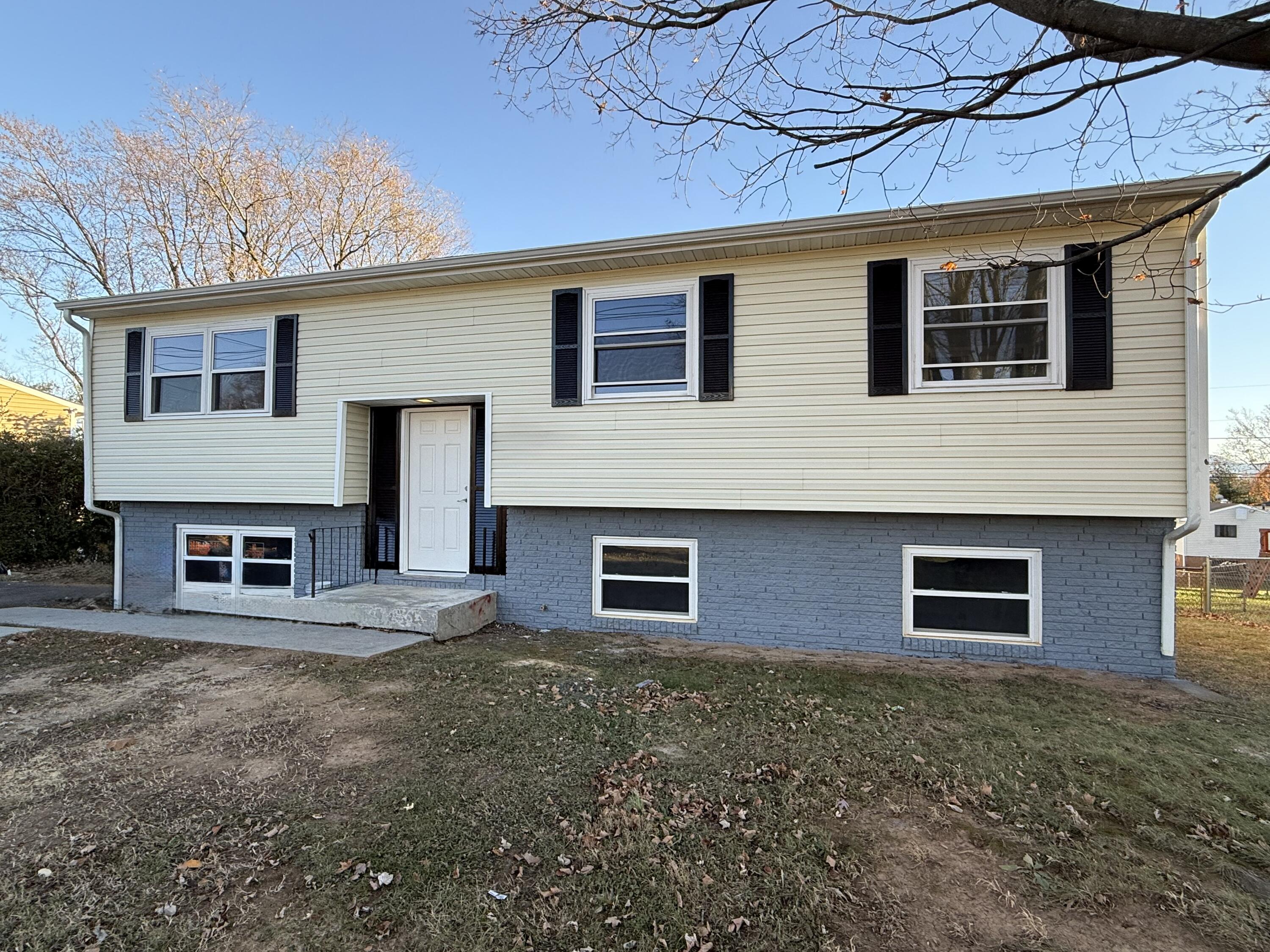 Roanoke, Virginia 24017, United States, 4 Bedrooms Bedrooms, ,2 BathroomsBathrooms,Residential,Active,245748 Roanoke, Virginia 24017, United States, 4 Bedrooms Bedrooms, ,2 BathroomsBathrooms,Residential,Active,245748