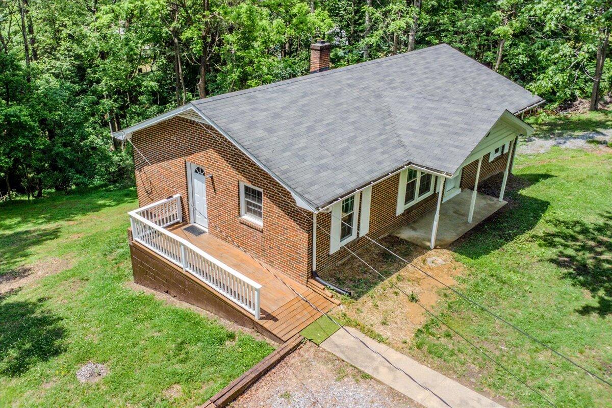 66 Adrian St, Bassett, Virginia image 5