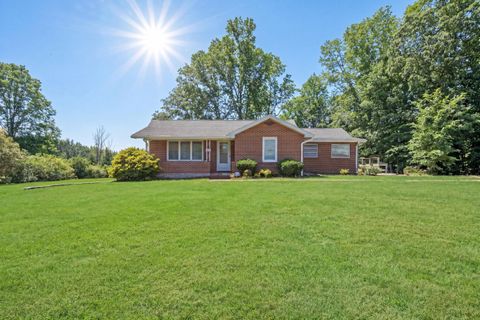 Homes For Sale - 813 Jubal Early Hwy Hwy<br/> Wirtz, VA 24184