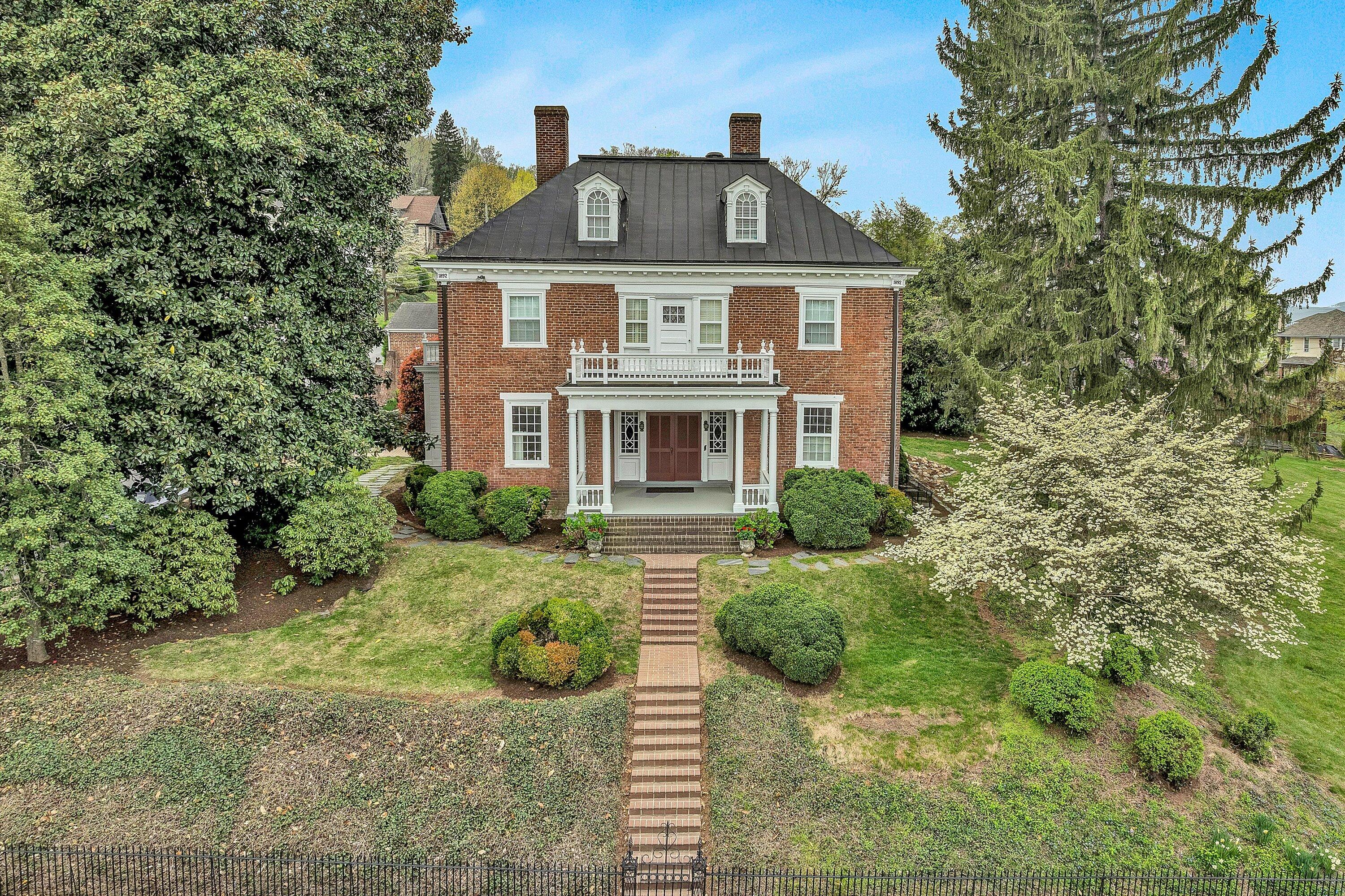 1201 Ivy St, Roanoke, Virginia image 1