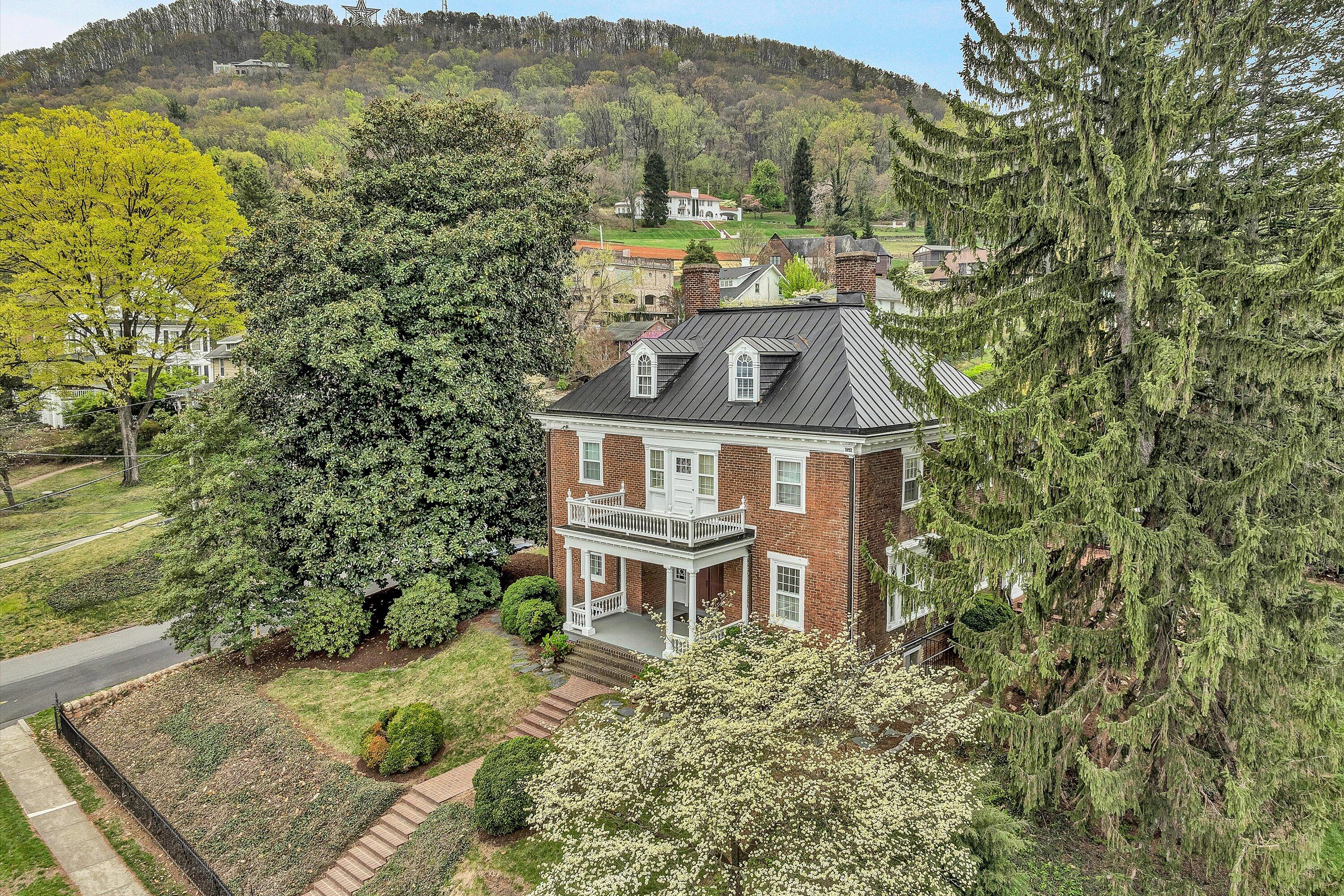 1201 Ivy St, Roanoke, Virginia image 2
