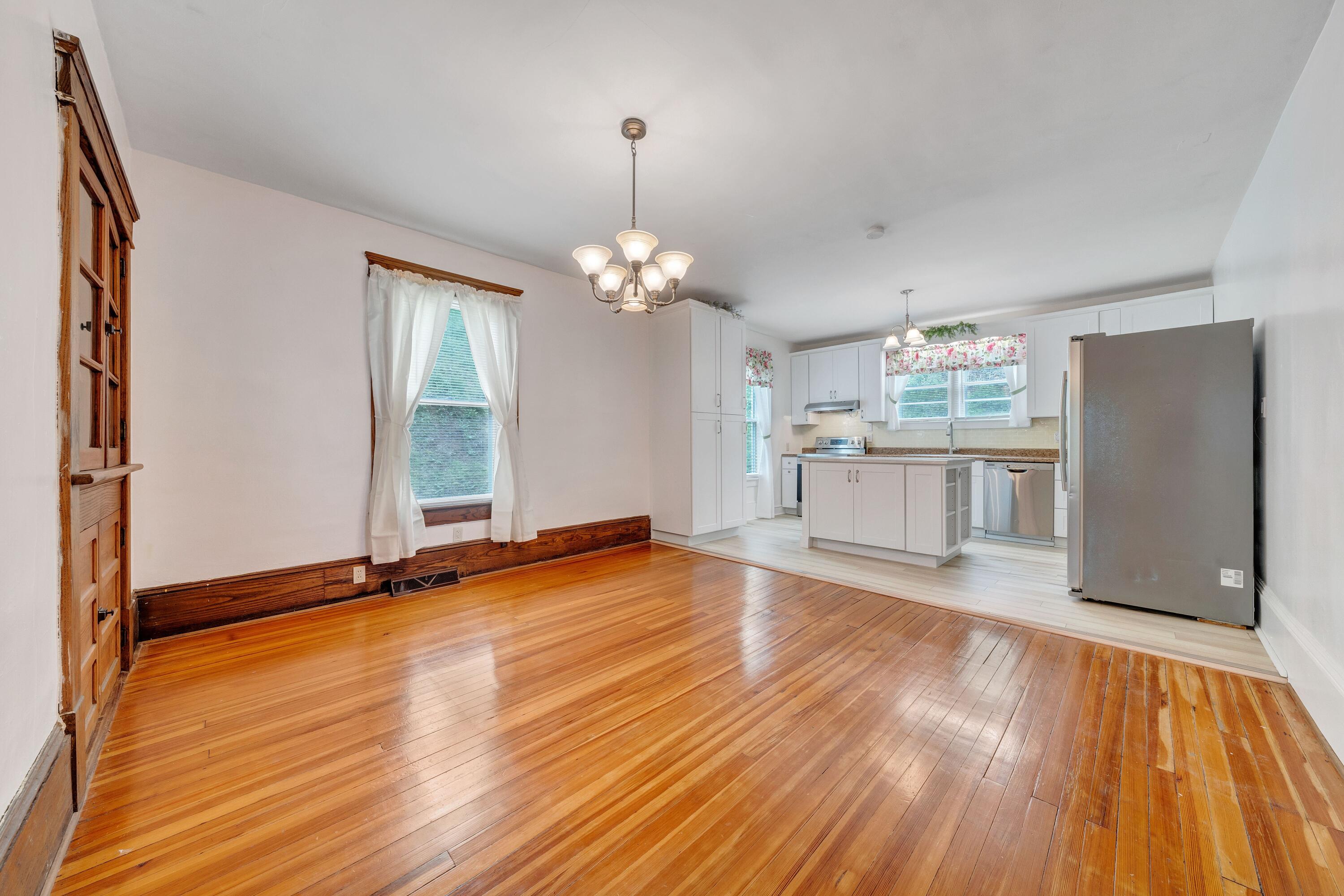 3759 Mill Iron Rd, Goodview, Virginia image 10