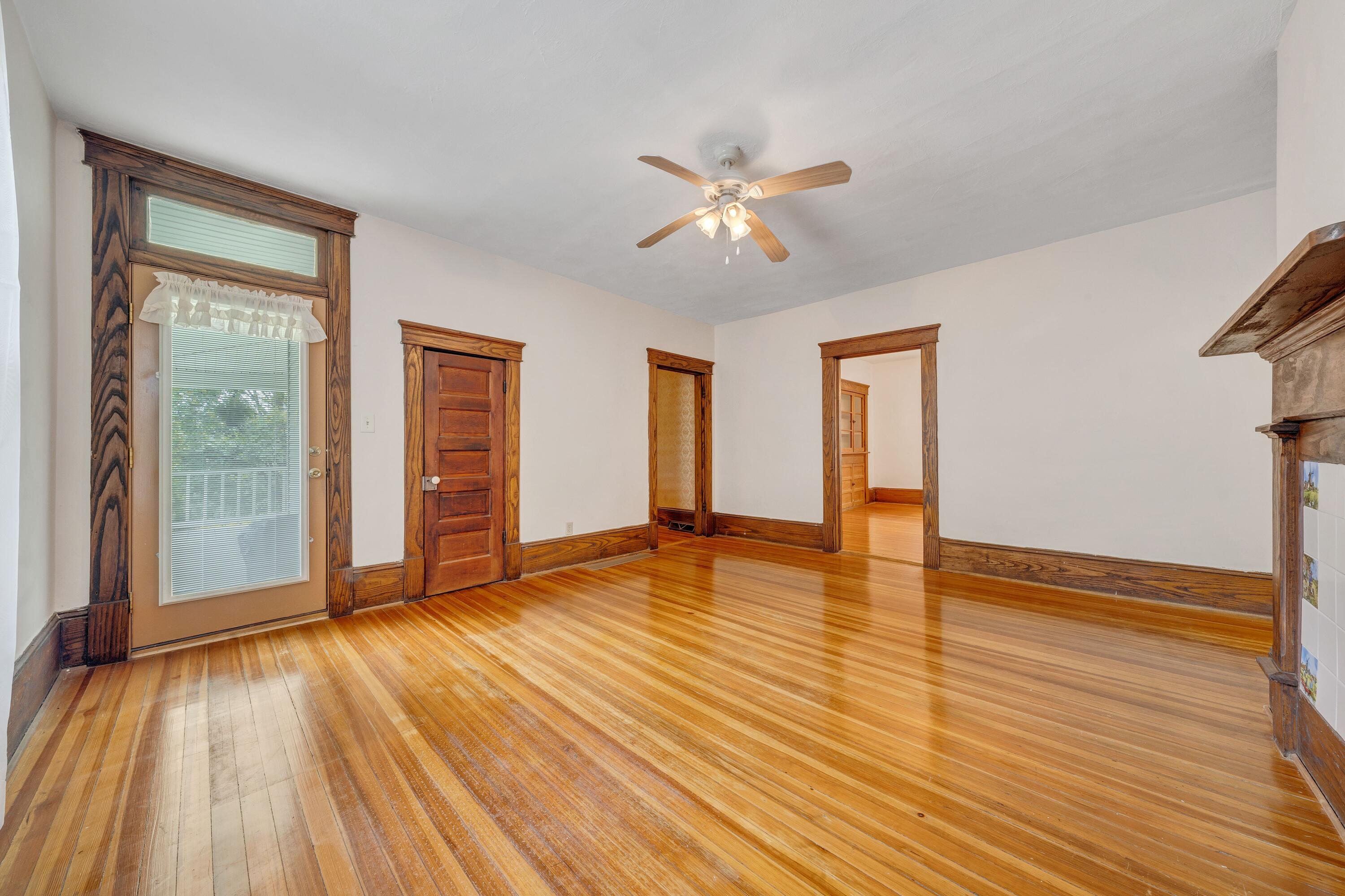 3759 Mill Iron Rd, Goodview, Virginia image 9