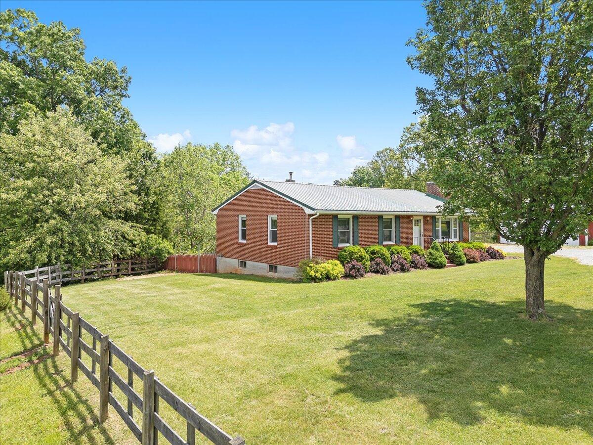 9462 Goodview Rd, Goodview, Virginia image 4
