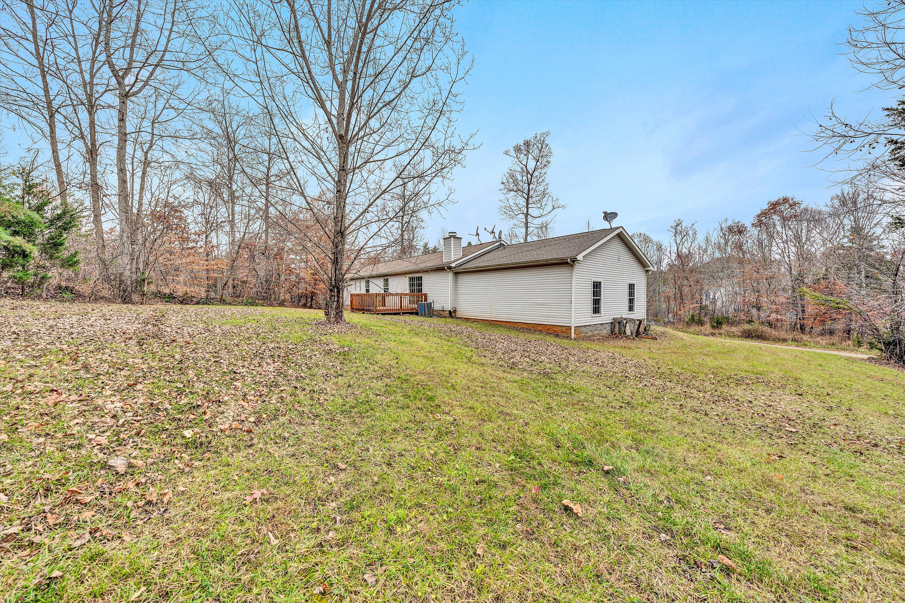 1045 Tarragon Way, Moneta, Virginia image 32