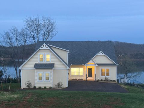 Homes For Sale - 86 Dalton Ln<br/> Lynch Station, VA 24571