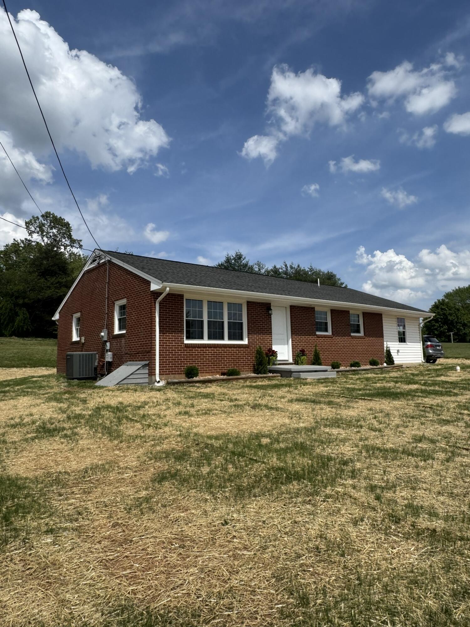 3779 Old Franklin Tpke Turnpike, Glade Hill, Ohio image 2