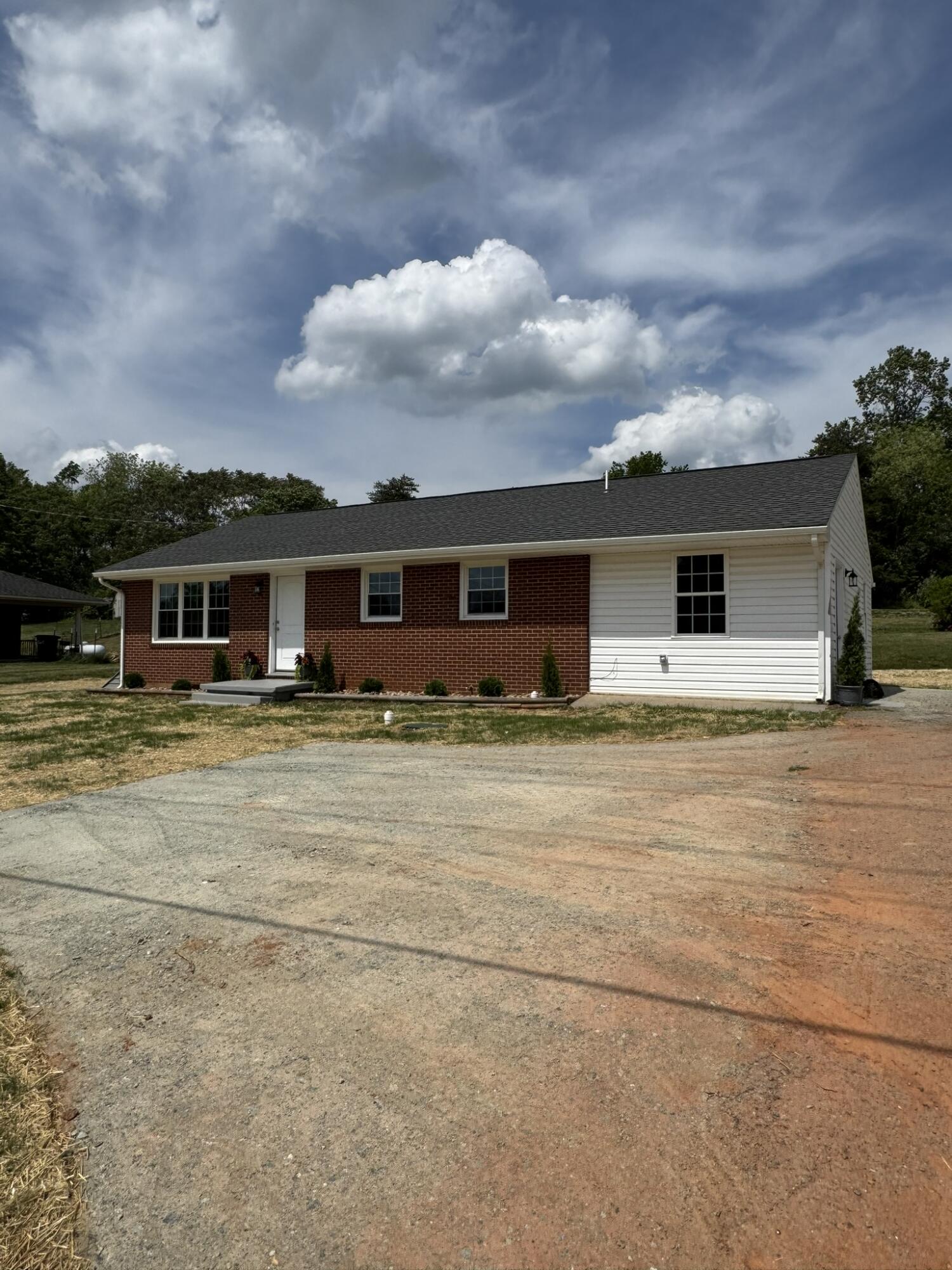 3779 Old Franklin Tpke Turnpike, Glade Hill, Ohio image 3