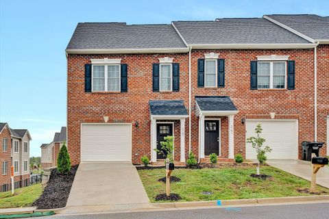 Townhouse For Sale - 5787 Huntridge Rd<br/> Roanoke, VA 24012