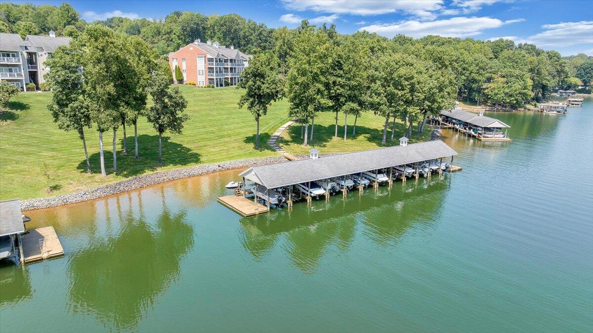 305 South Pointe Shore Dr, Moneta, Virginia image 2