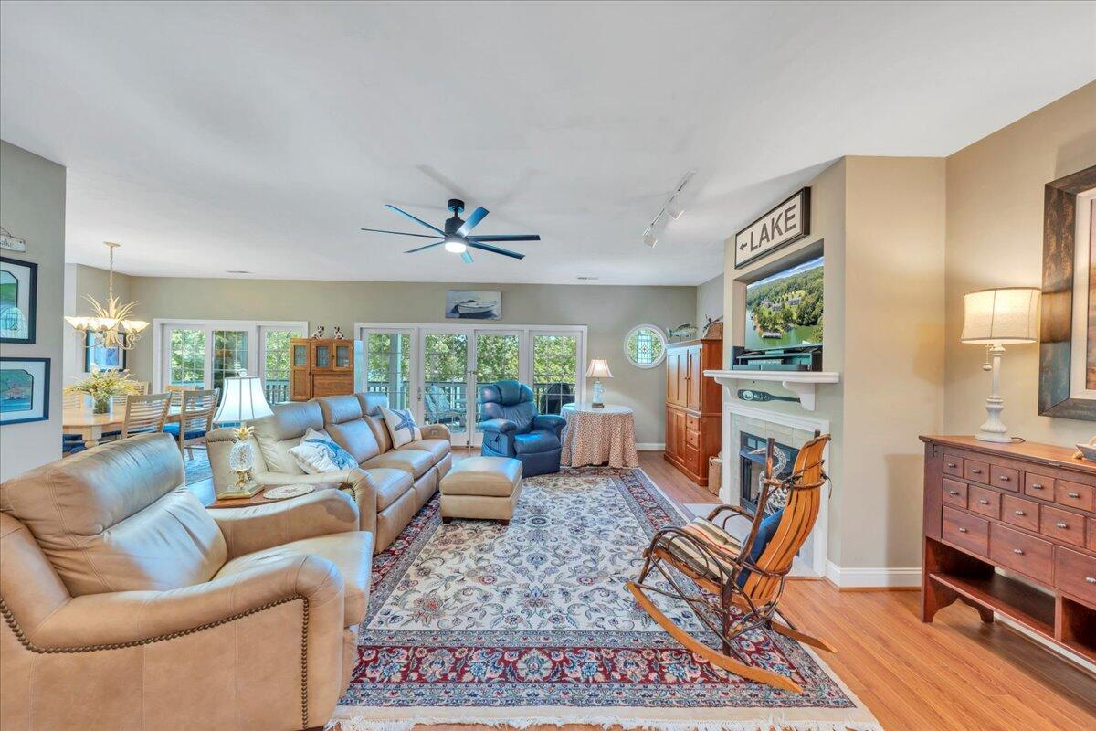 305 South Pointe Shore Dr, Moneta, Virginia image 29