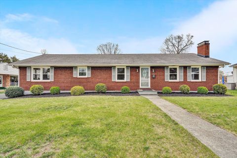 Photo of 3411 Frontier RD NW, Roanoke, VA 24012 (MLS # 926011)