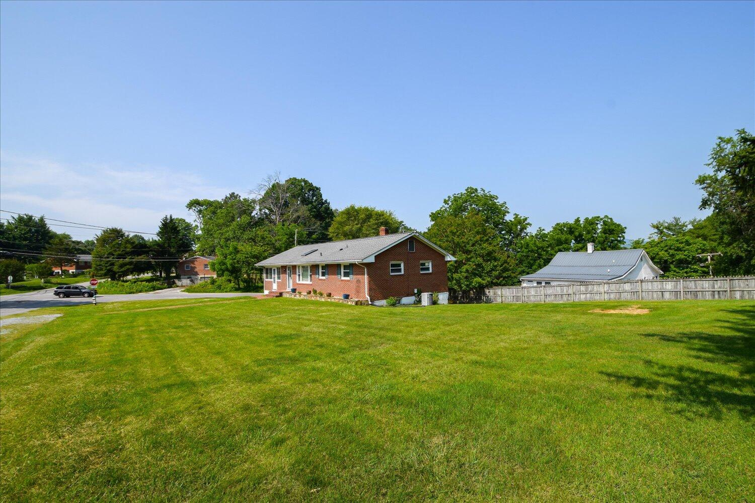 1008 Ridgecrest Dr, Roanoke, Virginia image 21