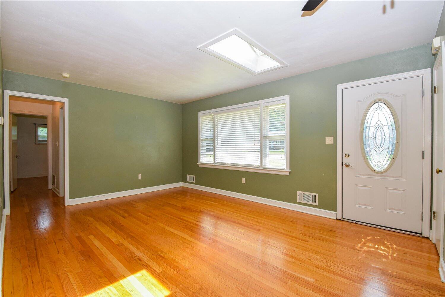 1008 Ridgecrest Dr, Roanoke, Virginia image 3