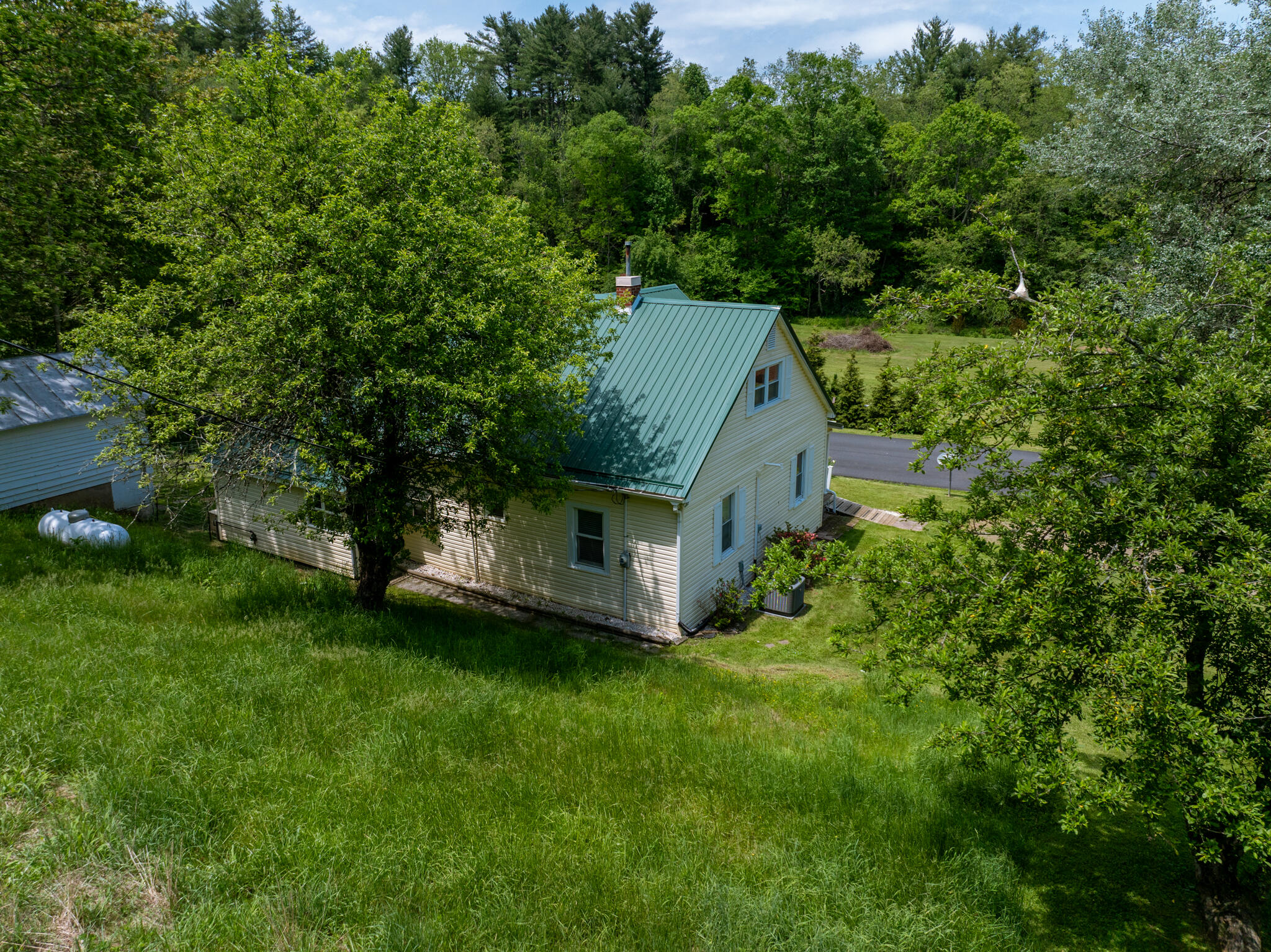 3512 Conner Grove Rd, Willis, Virginia image 47
