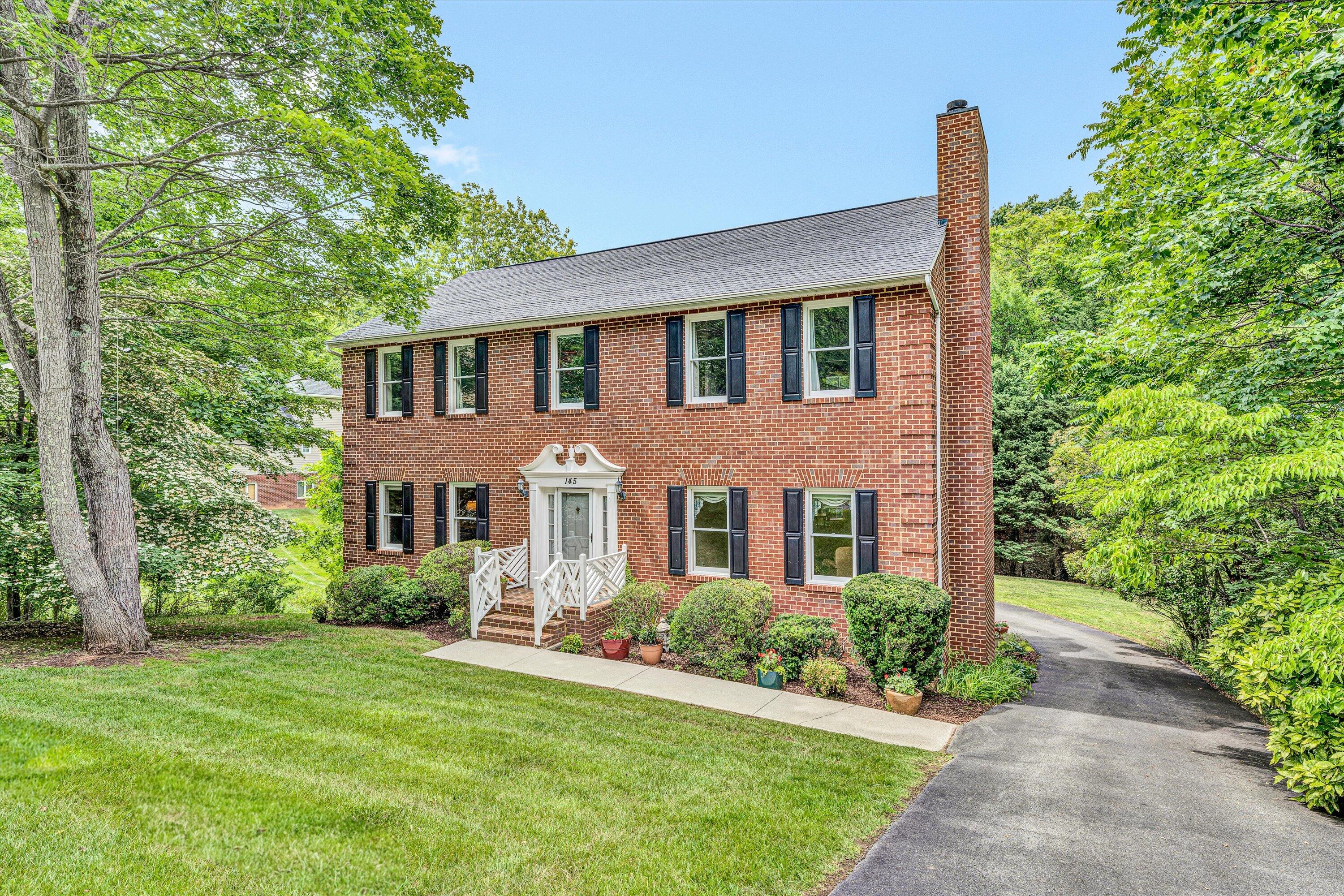 145 Bogey Ln, Salem, Virginia image 2
