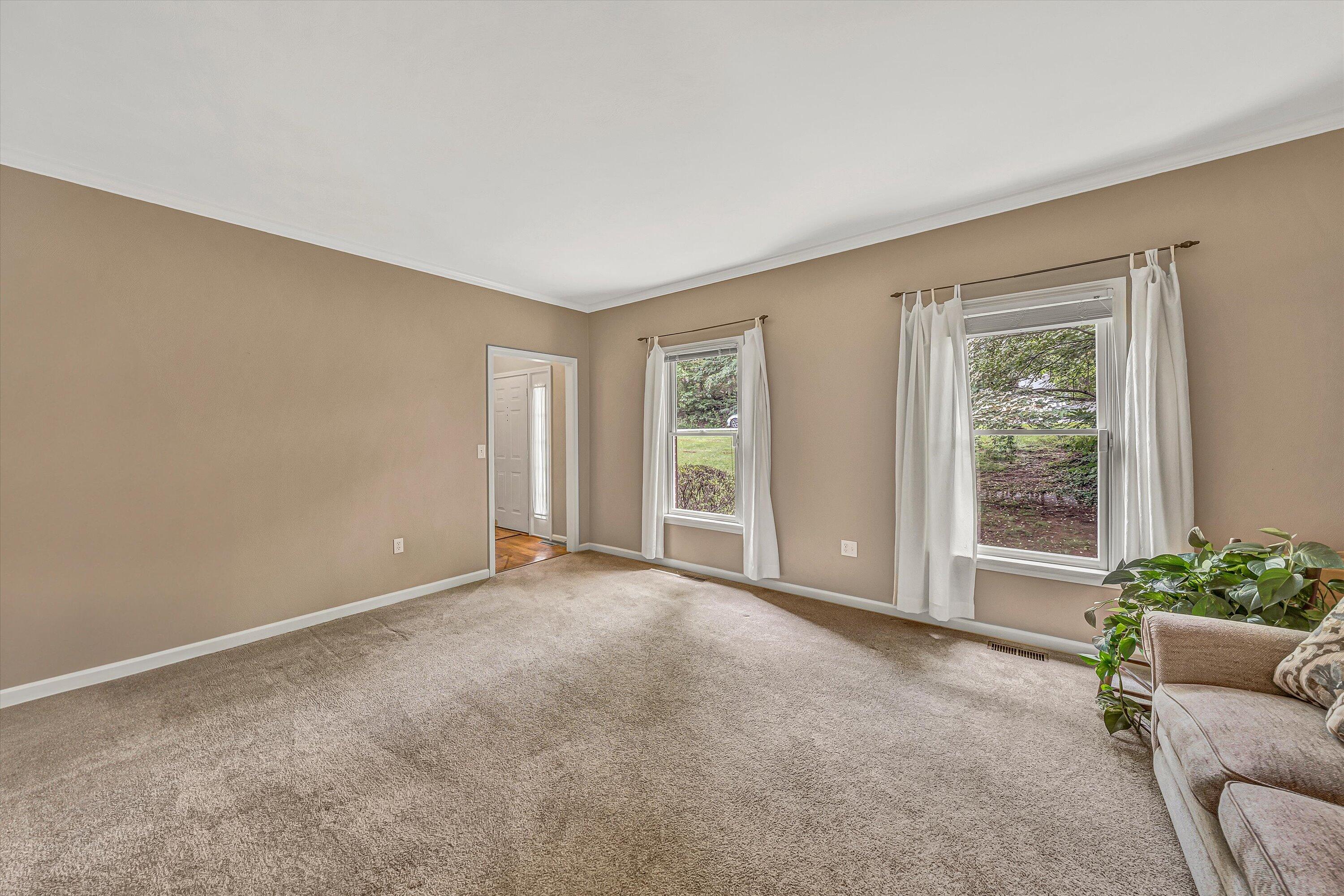 145 Bogey Ln, Salem, Virginia image 8