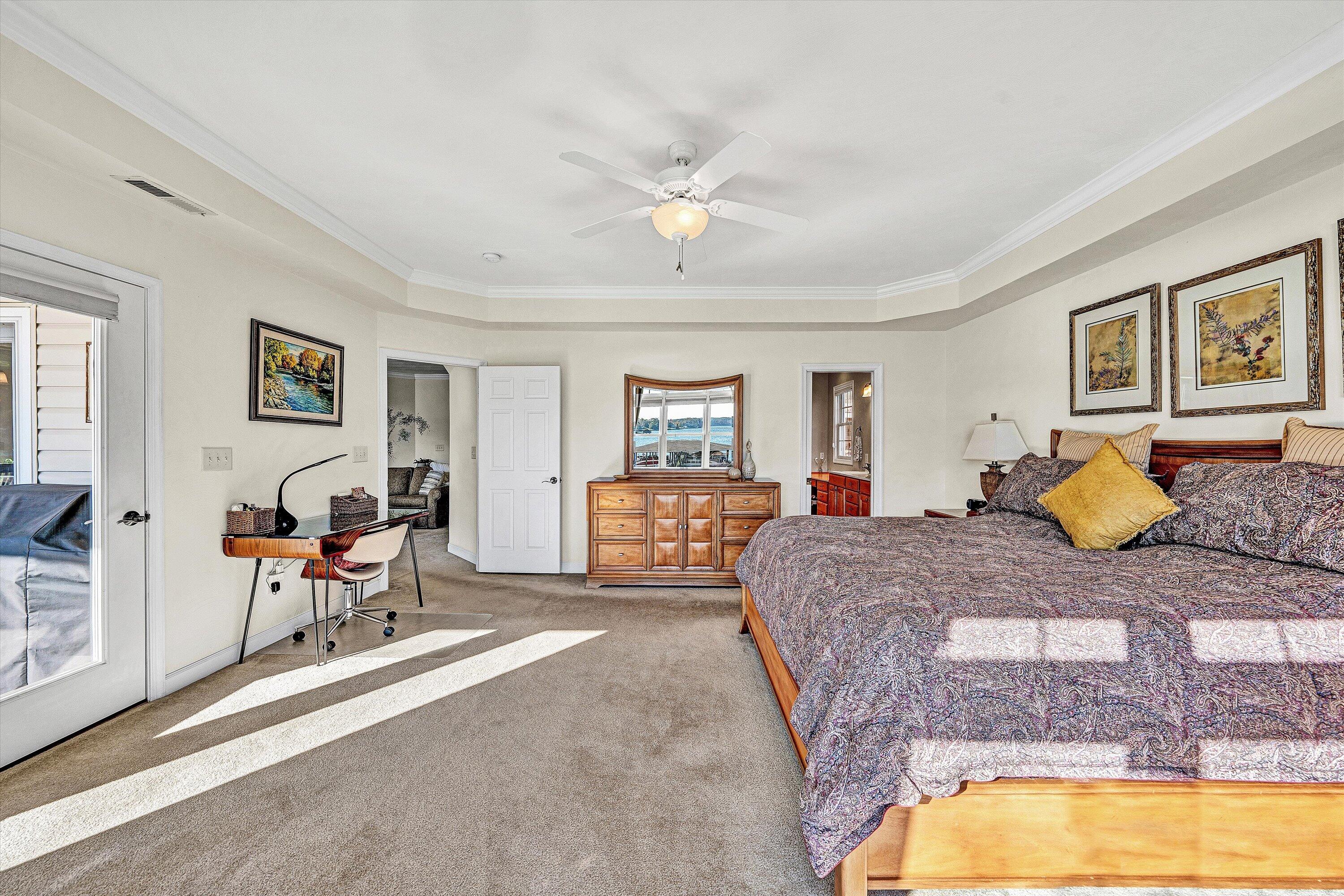 Moneta, Virginia 24121, United States, 4 Bedrooms Bedrooms, ,3 BathroomsBathrooms,Residential,Active,237366