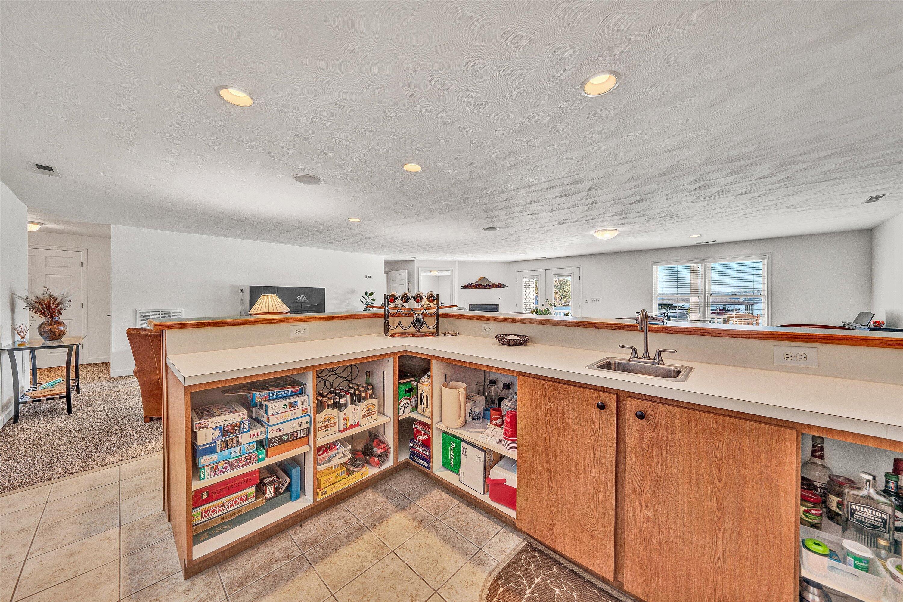 Moneta, Virginia 24121, United States, 4 Bedrooms Bedrooms, ,3 BathroomsBathrooms,Residential,Active,237366