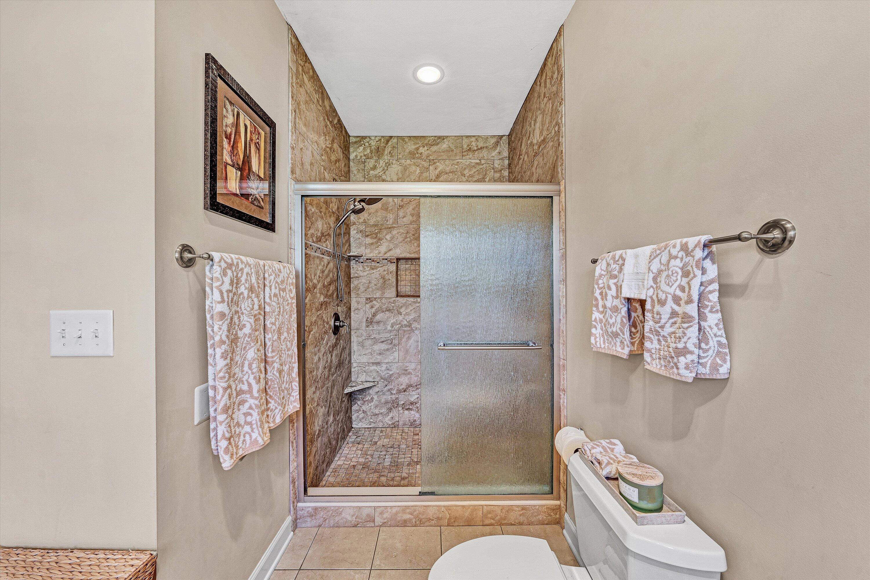 Moneta, Virginia 24121, United States, 4 Bedrooms Bedrooms, ,3 BathroomsBathrooms,Residential,Active,237366