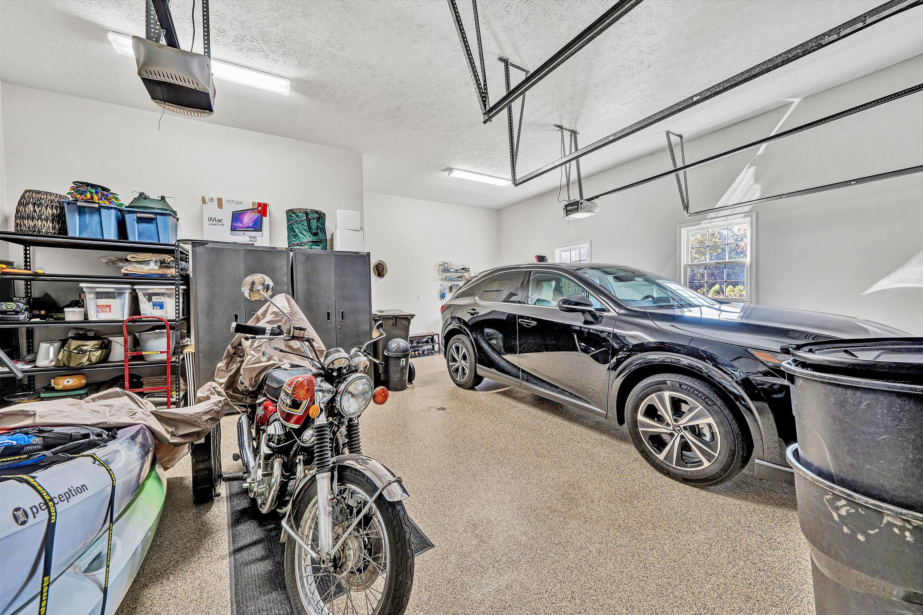 Moneta, Virginia 24121, United States, 4 Bedrooms Bedrooms, ,3 BathroomsBathrooms,Residential,Active,237366