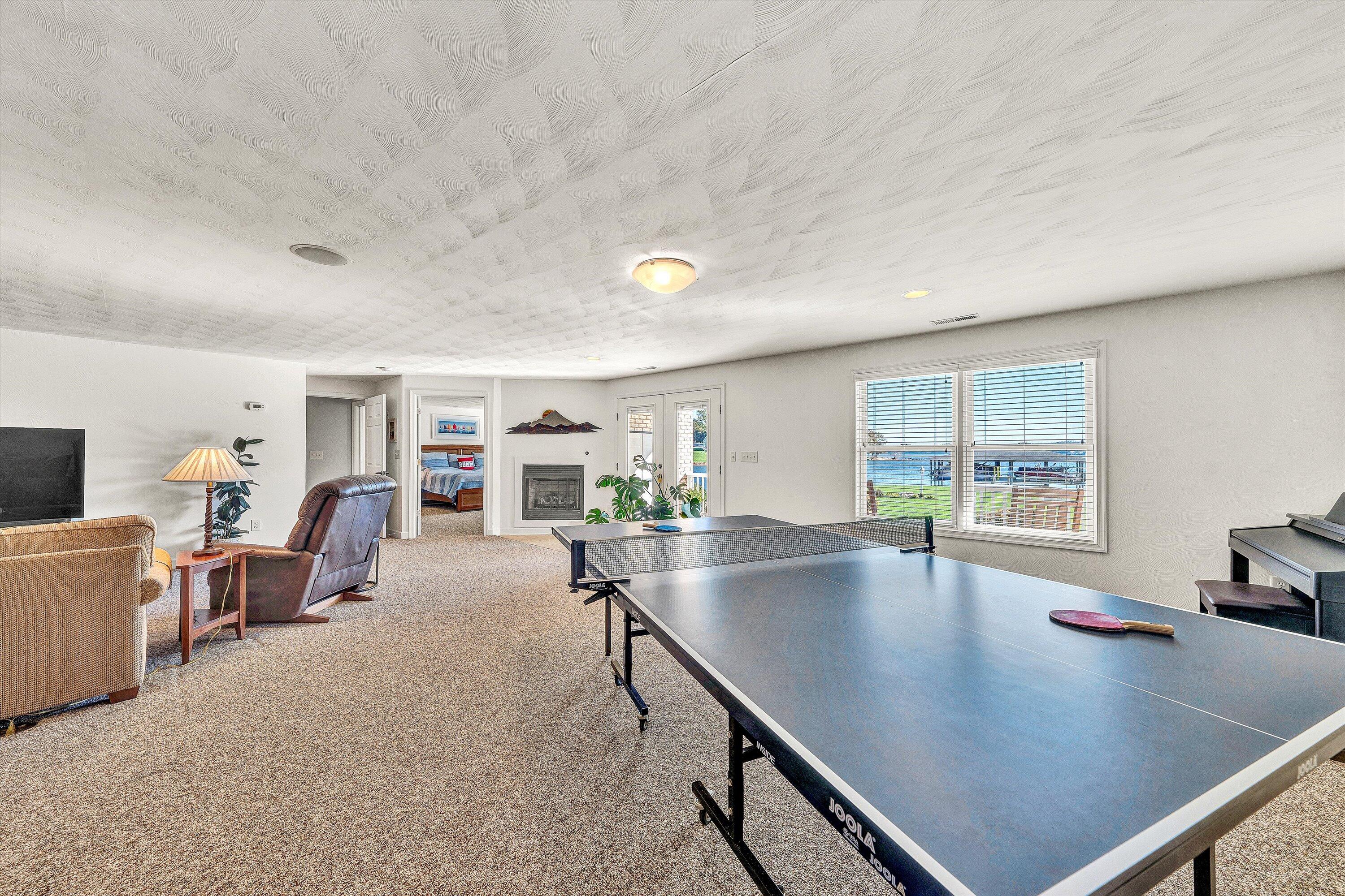 Moneta, Virginia 24121, United States, 4 Bedrooms Bedrooms, ,3 BathroomsBathrooms,Residential,Active,237366