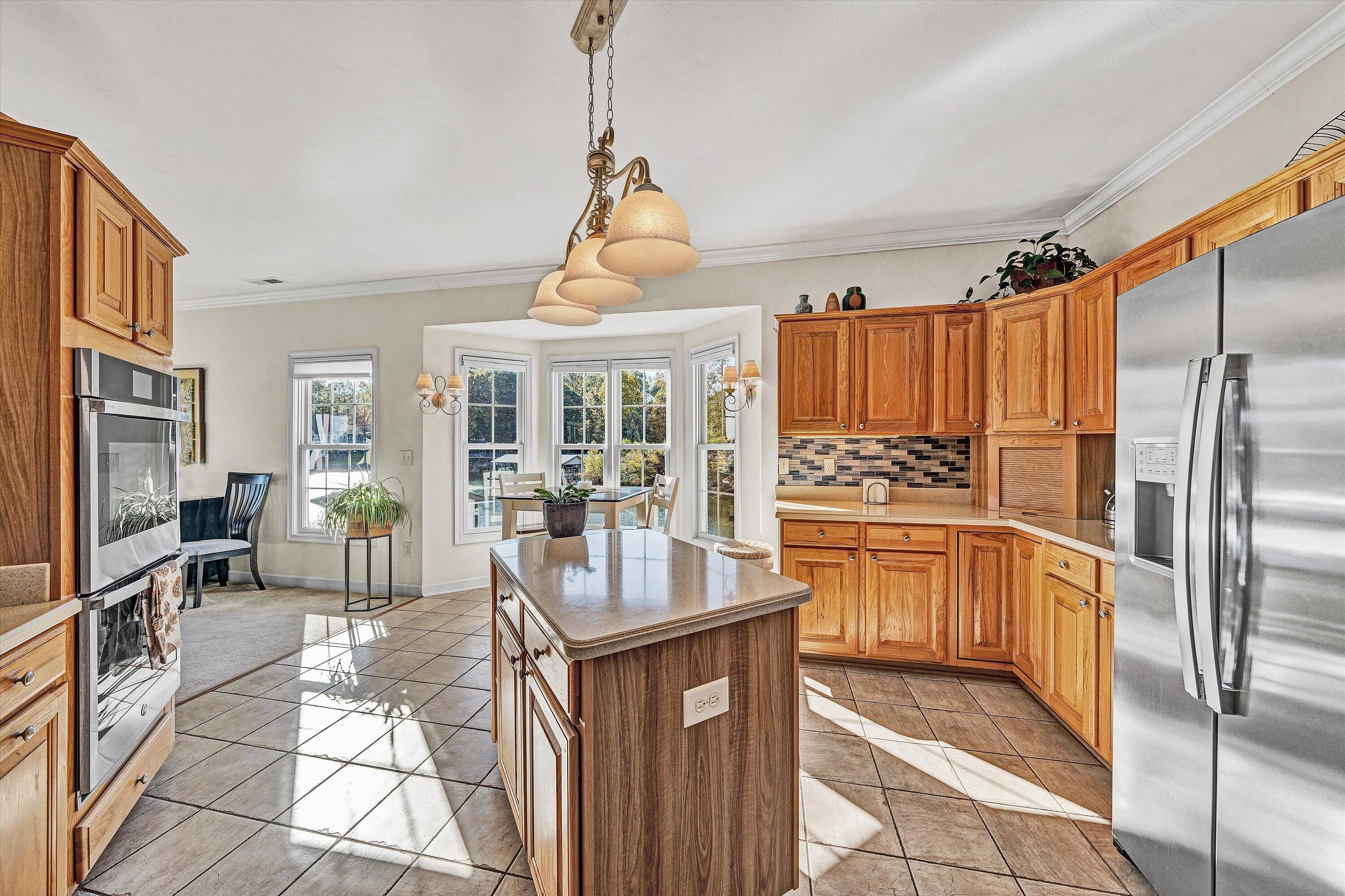 Moneta, Virginia 24121, United States, 4 Bedrooms Bedrooms, ,3 BathroomsBathrooms,Residential,Active,237366