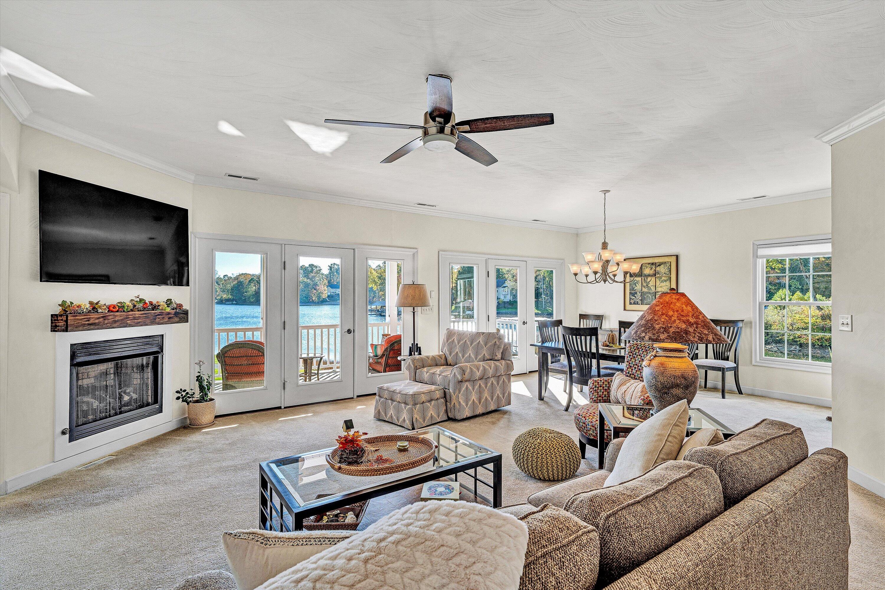 Moneta, Virginia 24121, United States, 4 Bedrooms Bedrooms, ,3 BathroomsBathrooms,Residential,Active,237366