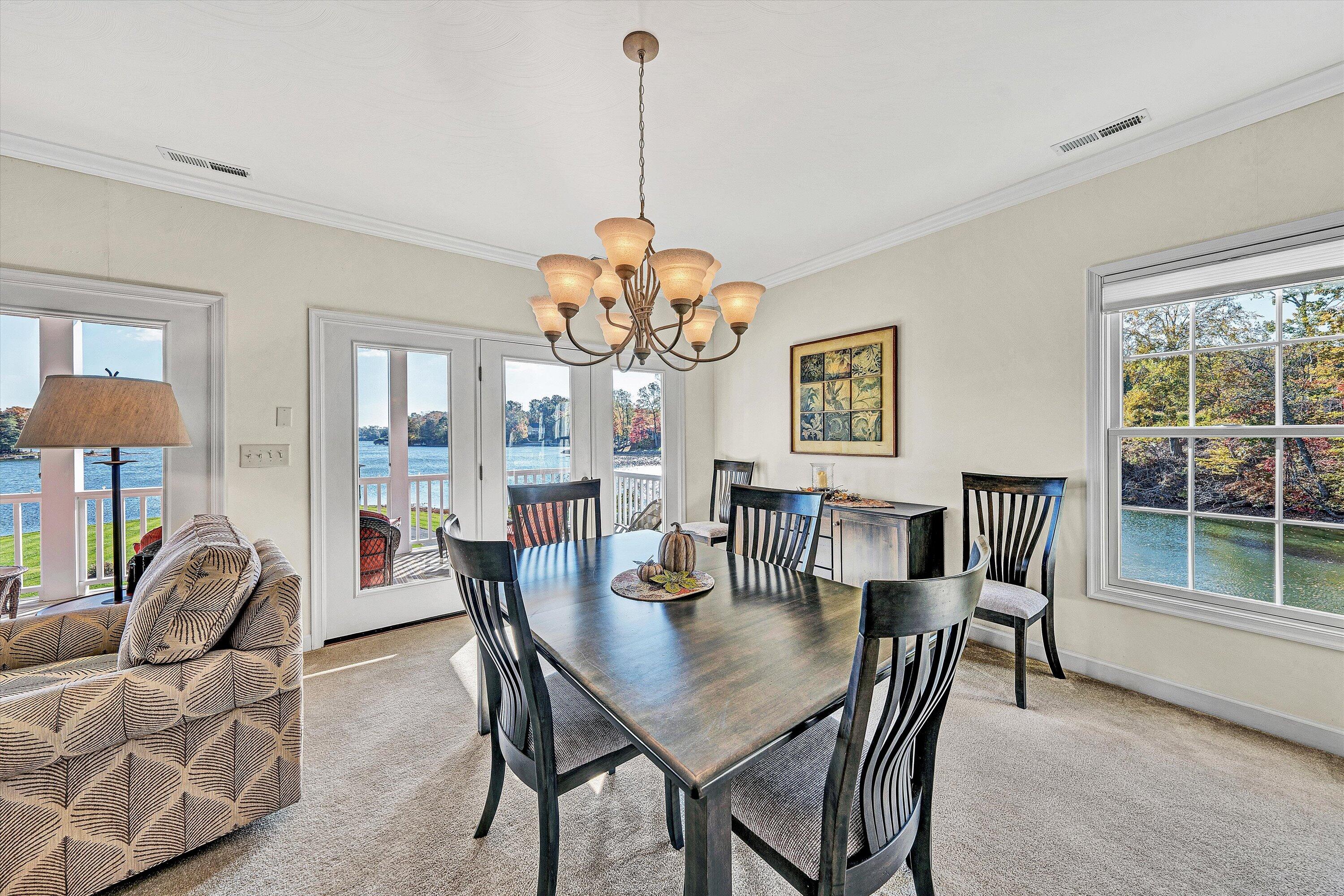 Moneta, Virginia 24121, United States, 4 Bedrooms Bedrooms, ,3 BathroomsBathrooms,Residential,Active,237366