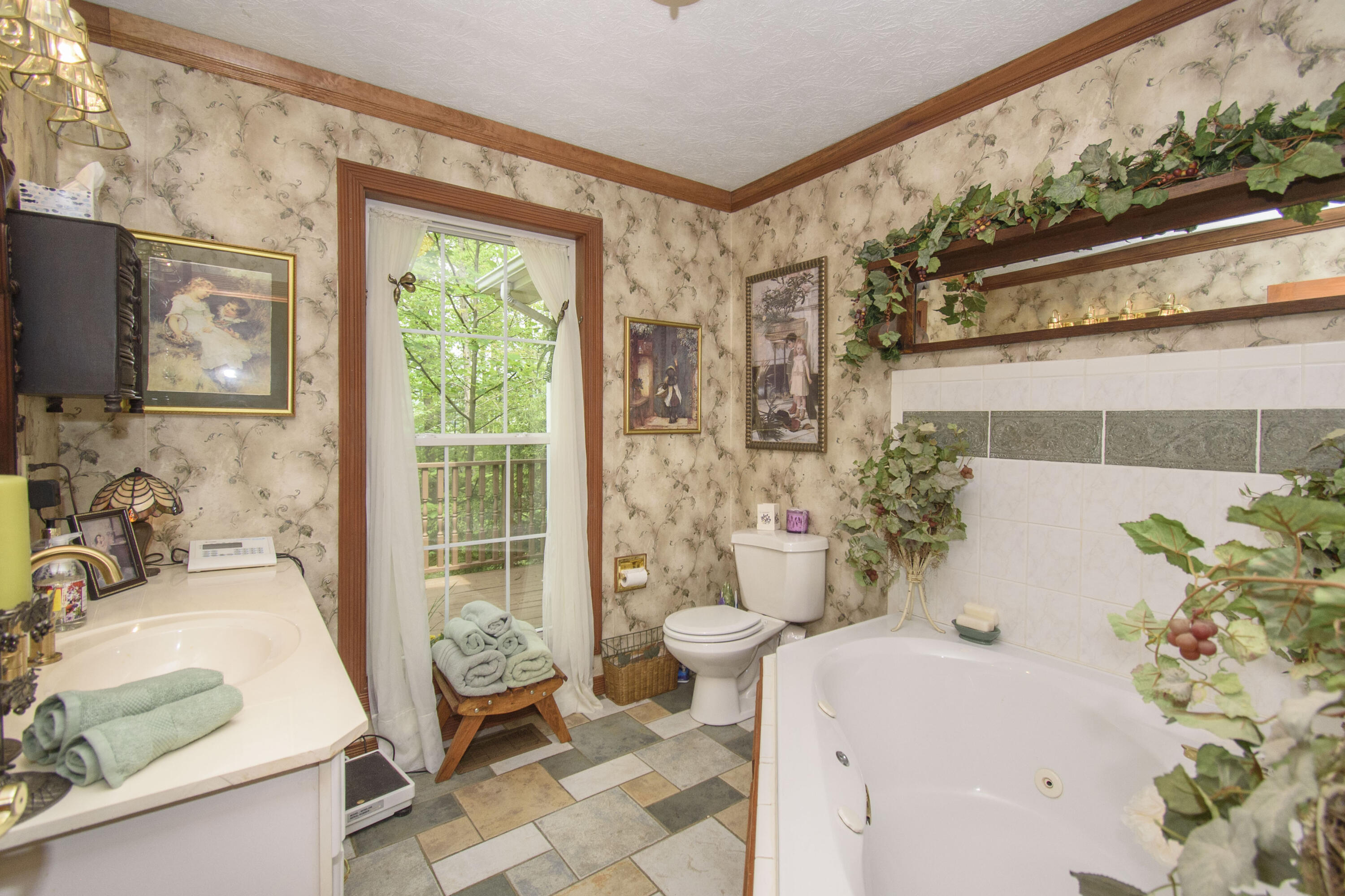 157 Burks Hollow Rd, Willis, Ohio image 25