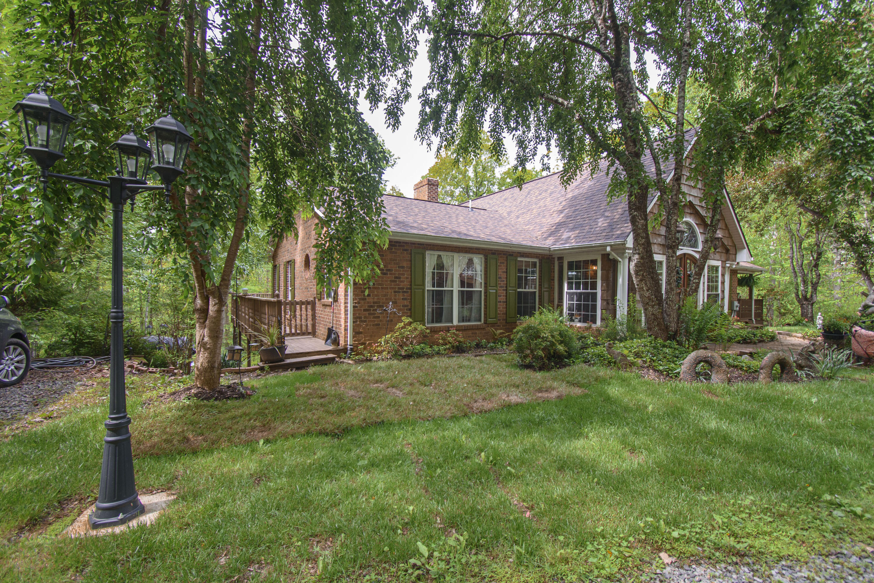 157 Burks Hollow Rd, Willis, Ohio image 3
