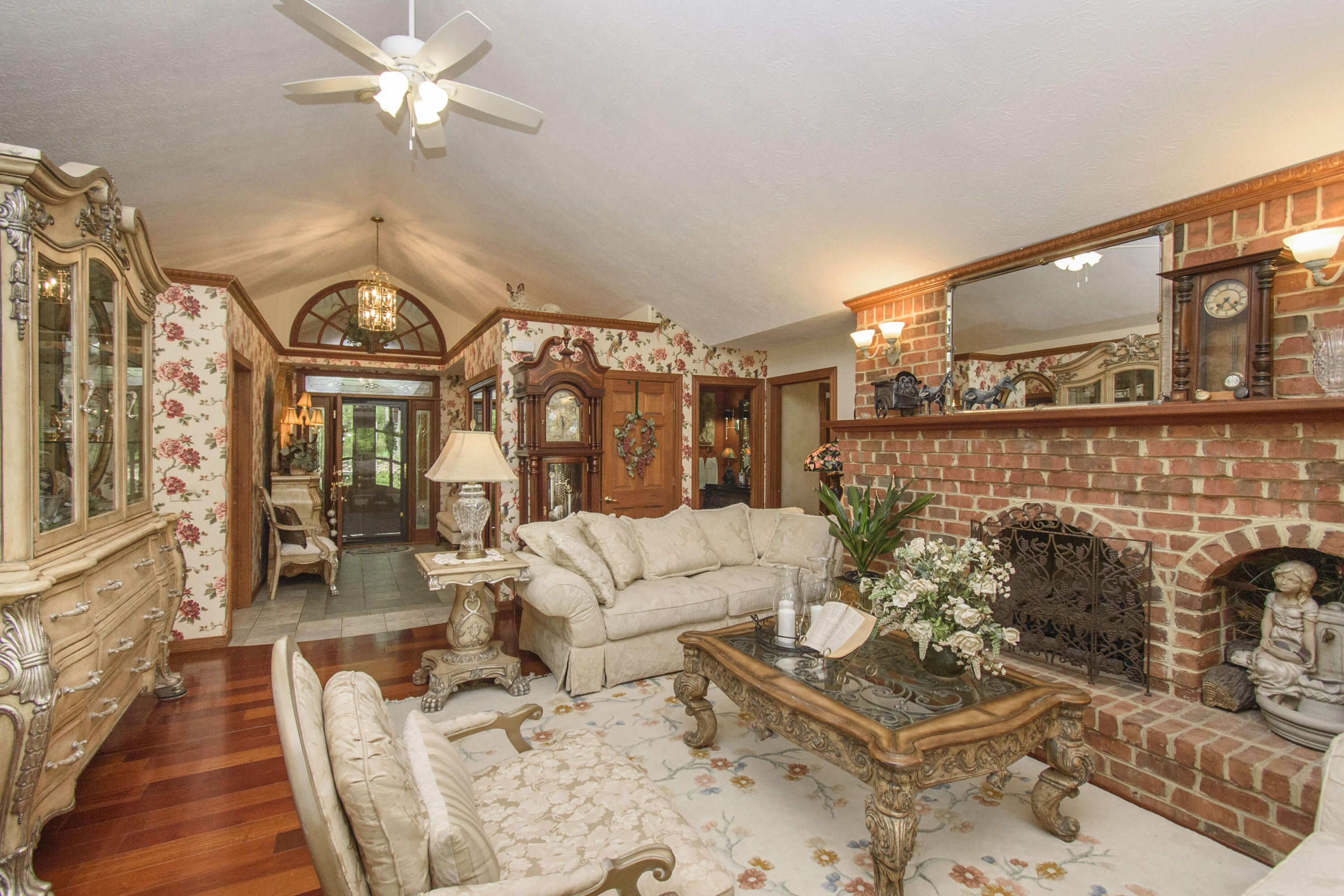 157 Burks Hollow Rd, Willis, Ohio image 17