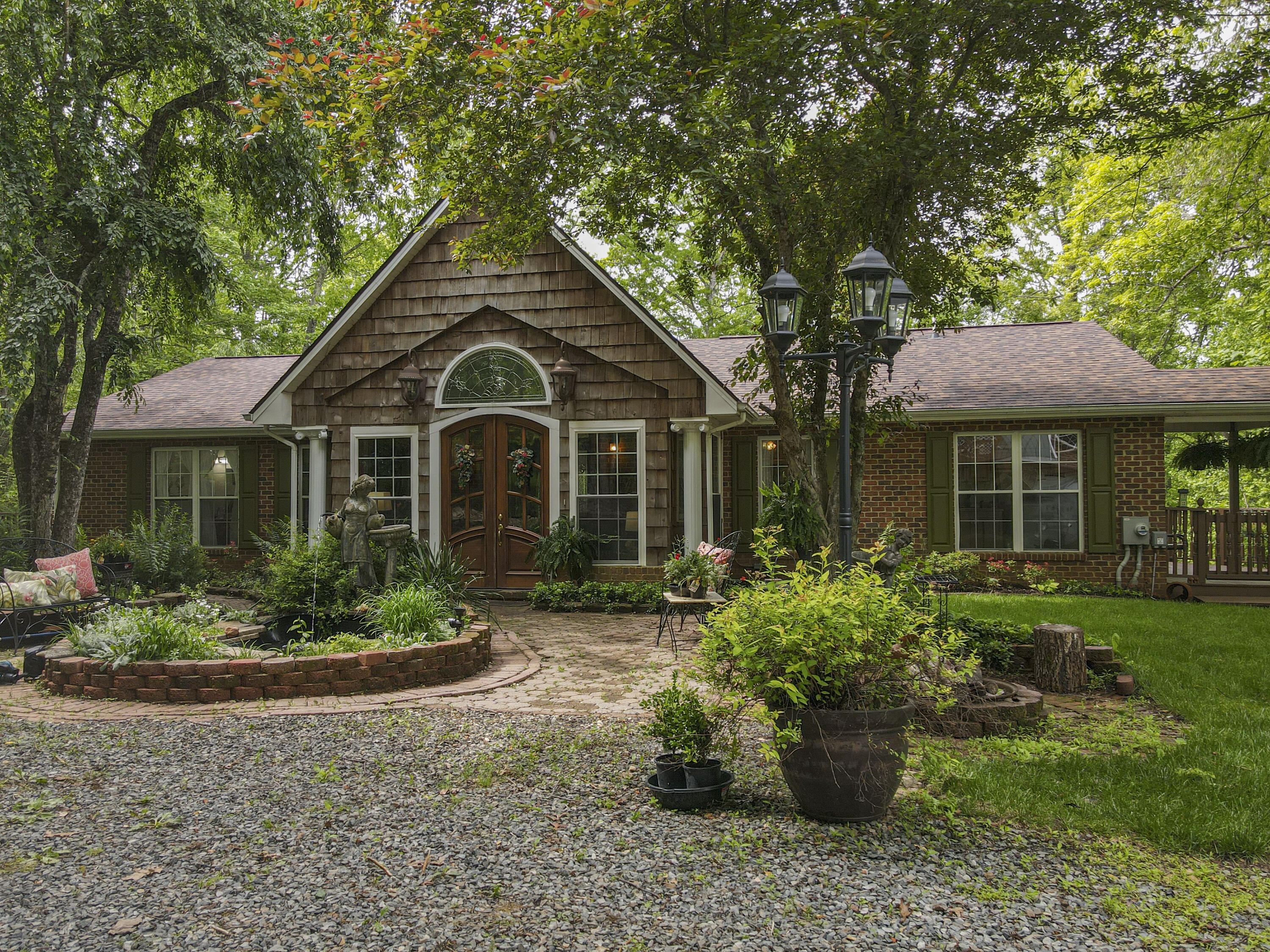 157 Burks Hollow Rd, Willis, Ohio image 2