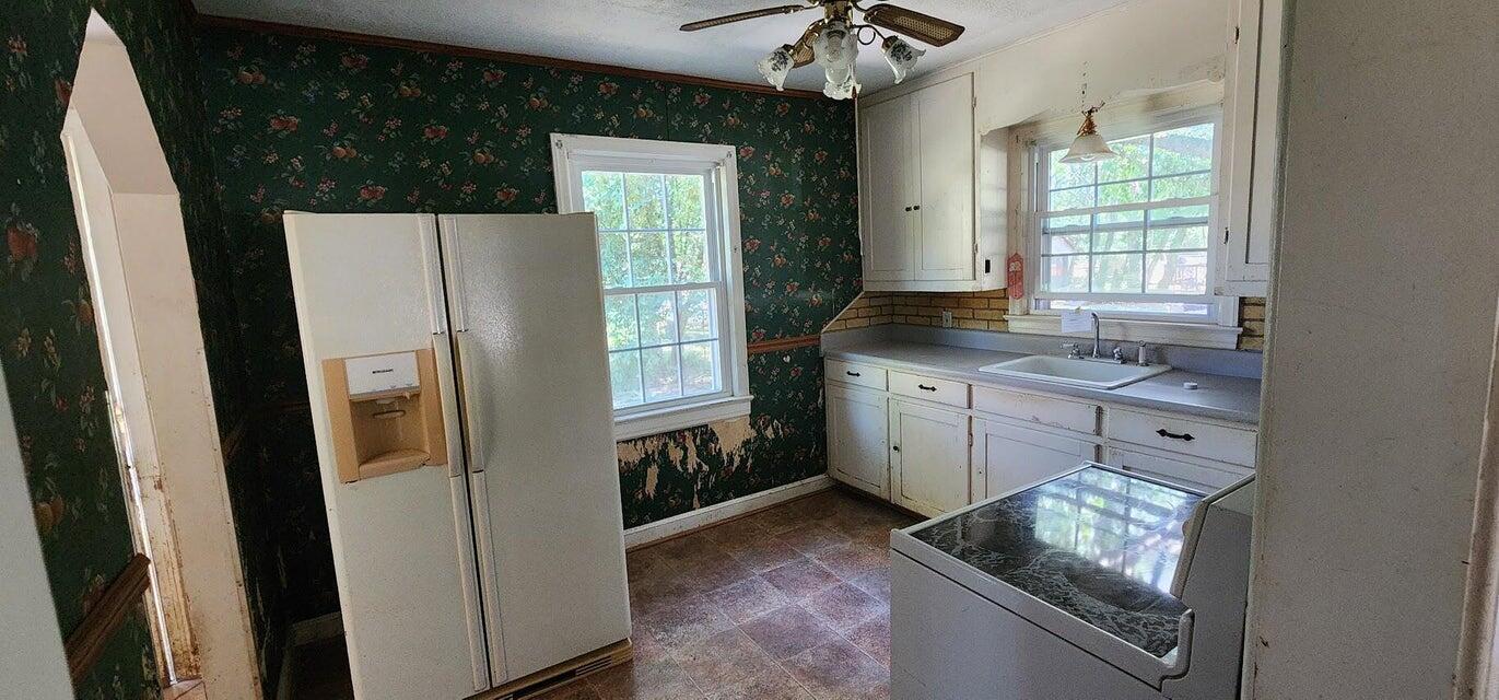 2610 Vancouver Dr, Roanoke, Virginia image 3