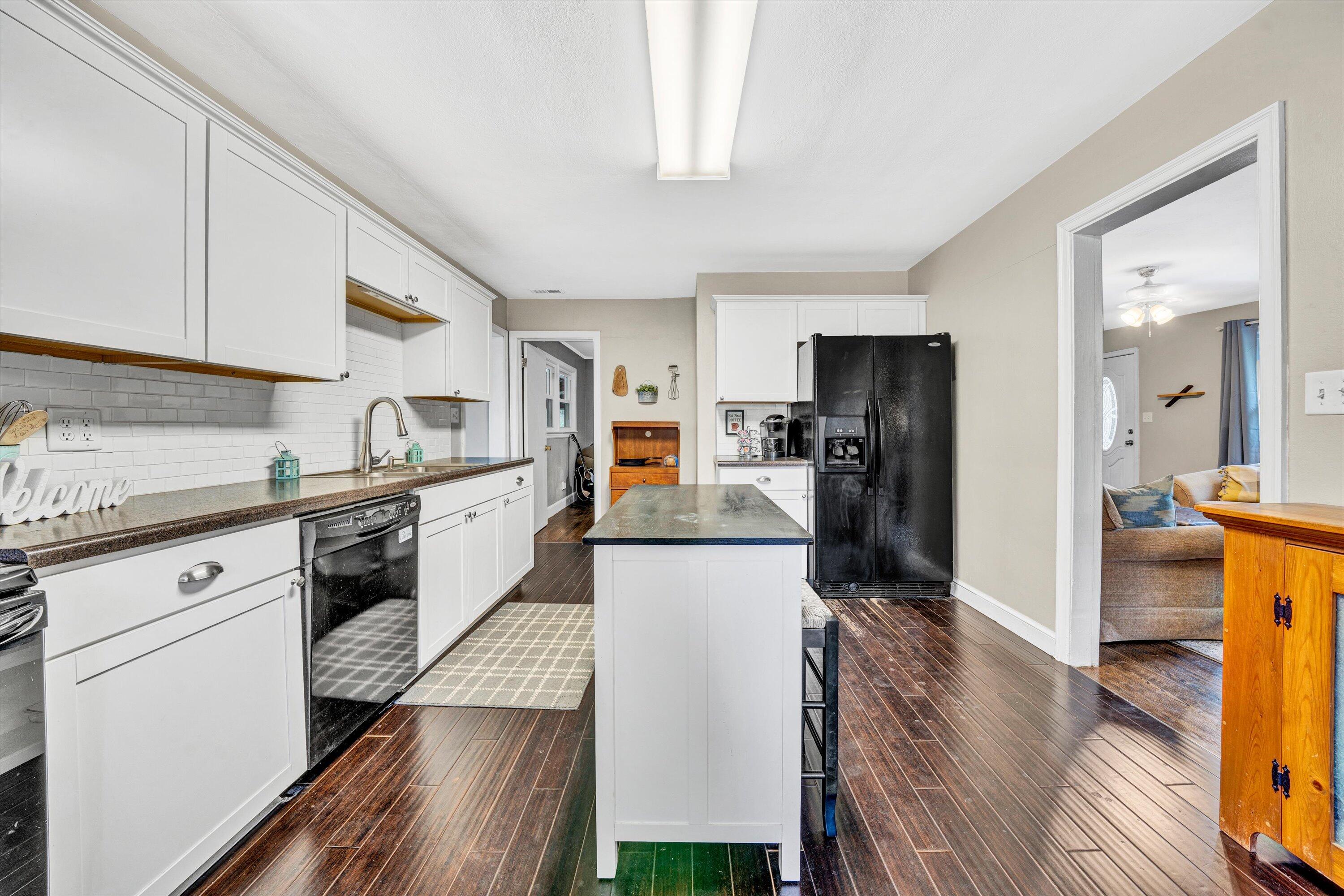 3826 Cravens Creek Rd, Roanoke, Virginia image 14