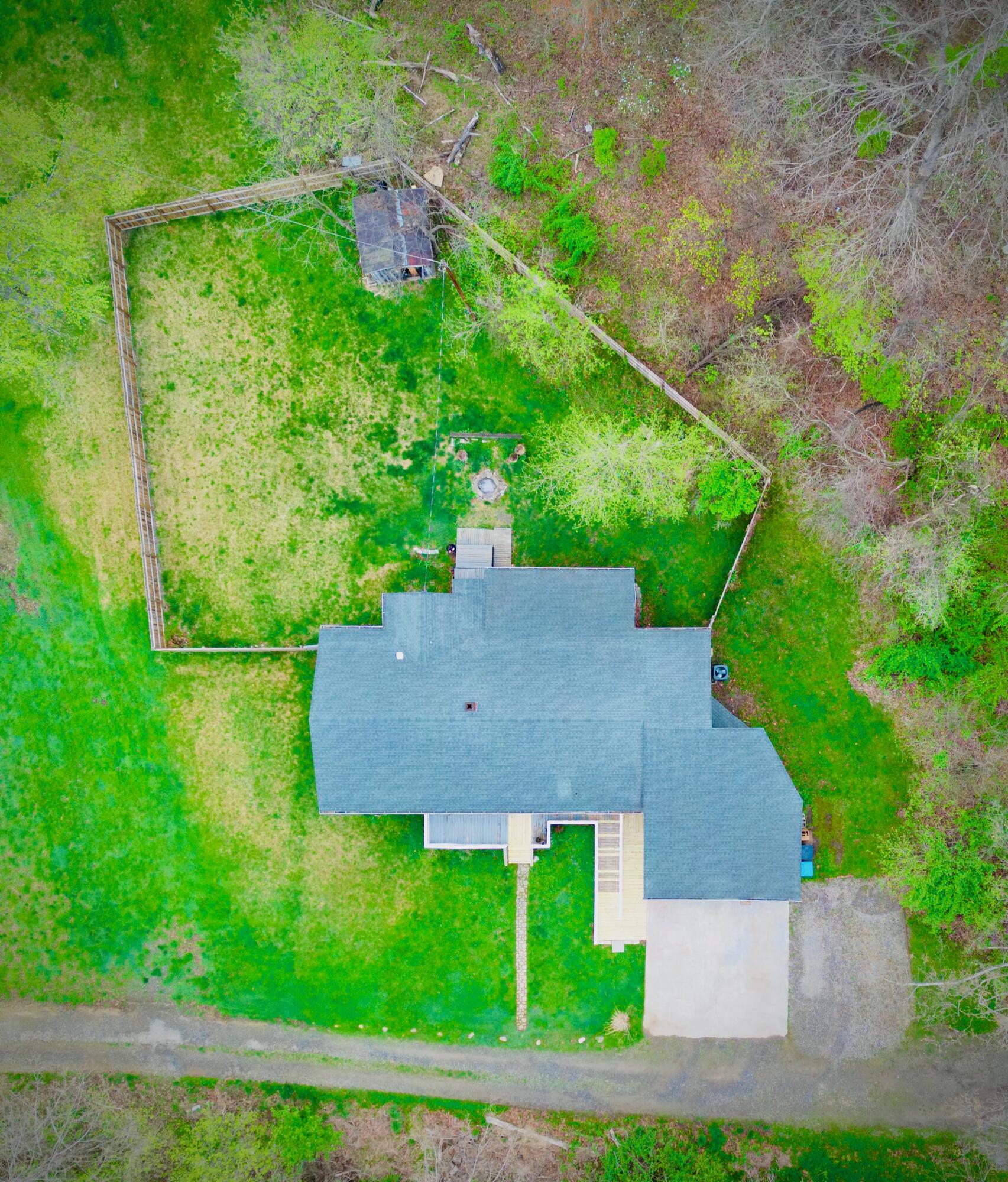 3826 Cravens Creek Rd, Roanoke, Virginia image 4