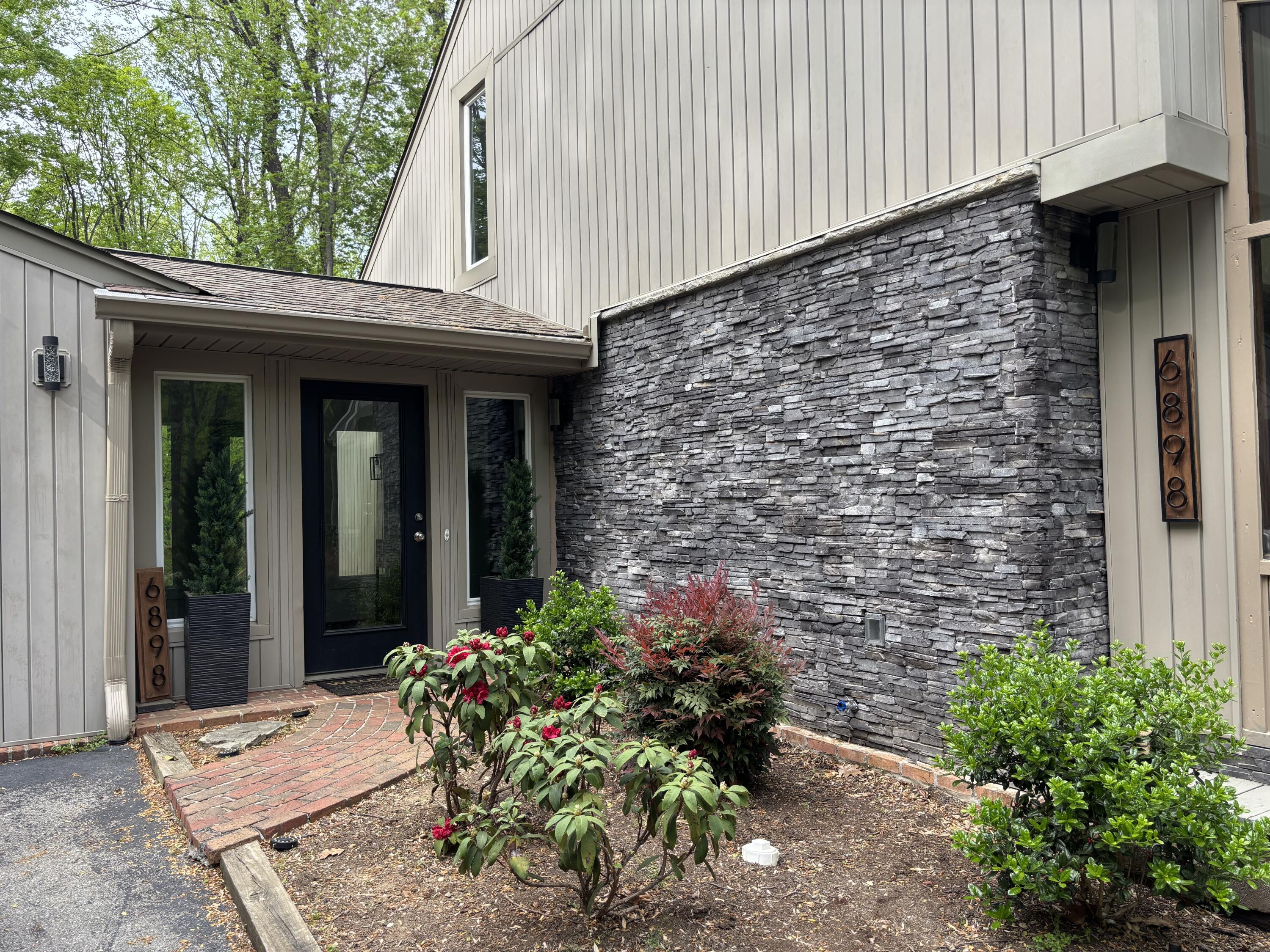 6898 Sugar Rum Ridge Rd, Roanoke, Virginia image 2