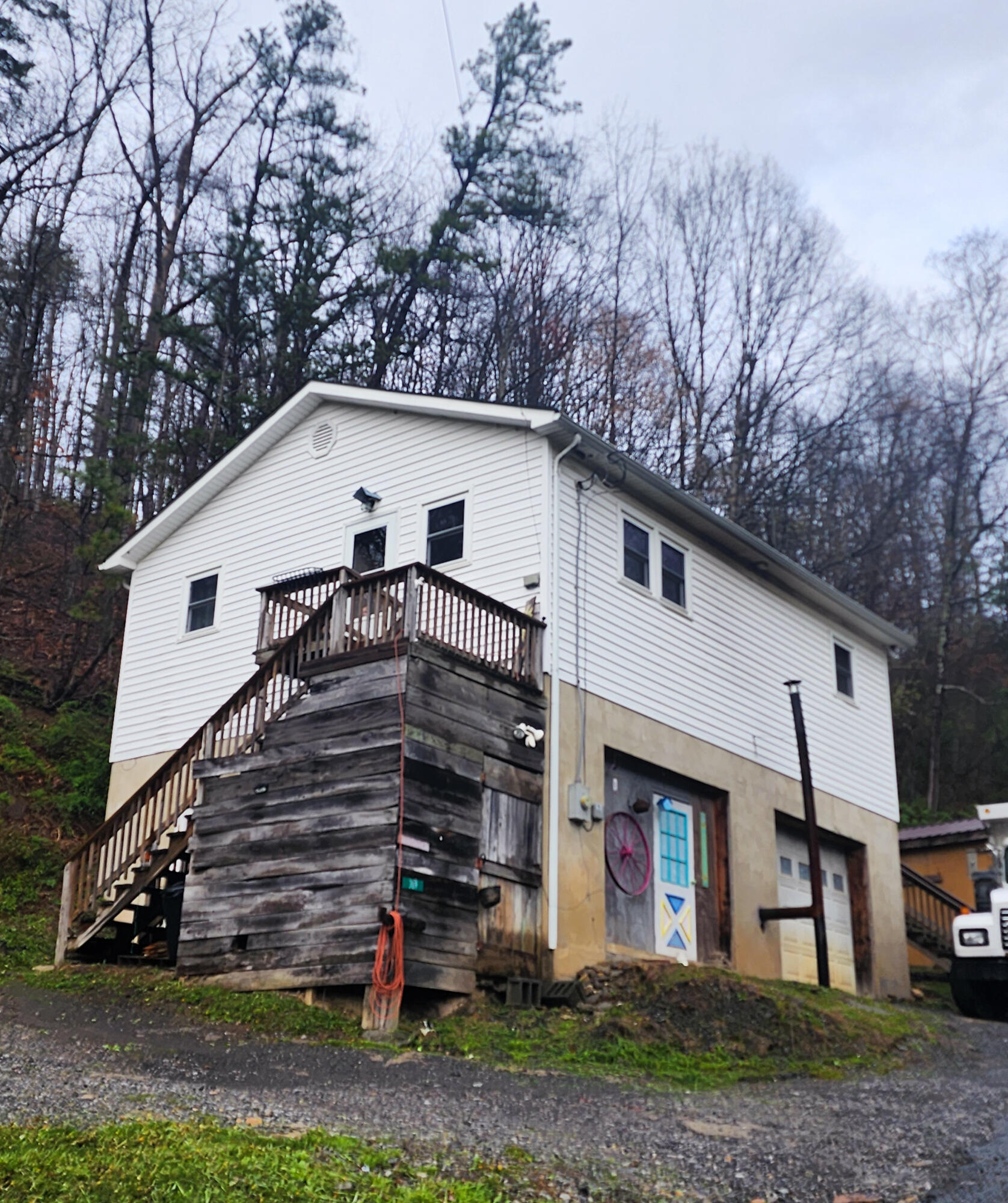 309 Thomastown Rd, Hot Springs, Virginia image 1