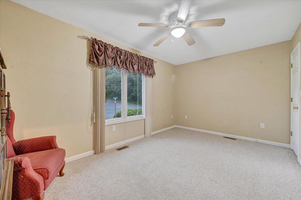 1341 Johnsbury Ct, Roanoke, Virginia image 28