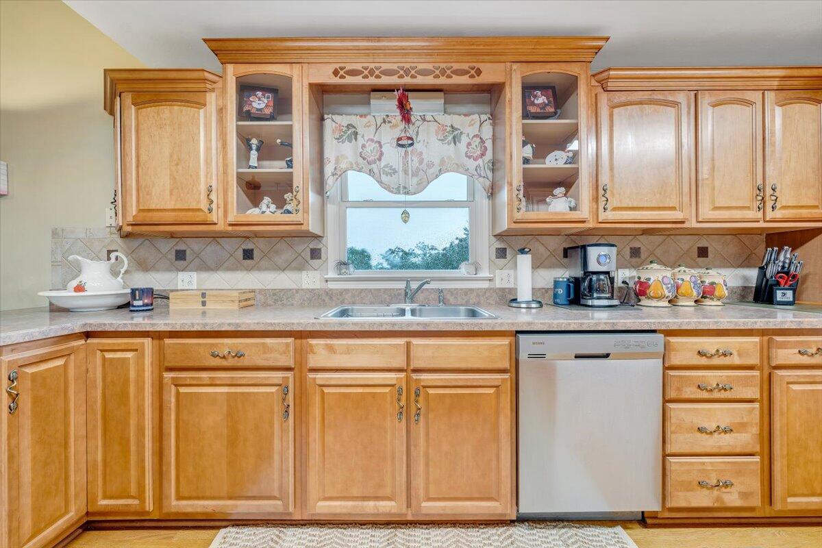 1341 Johnsbury Ct, Roanoke, Virginia image 12