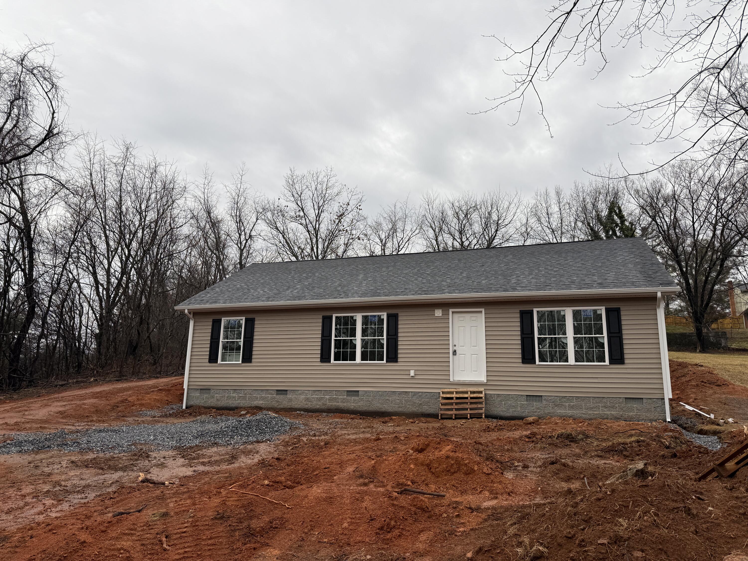 1800 Hardy Rd, Vinton, Virginia image 2