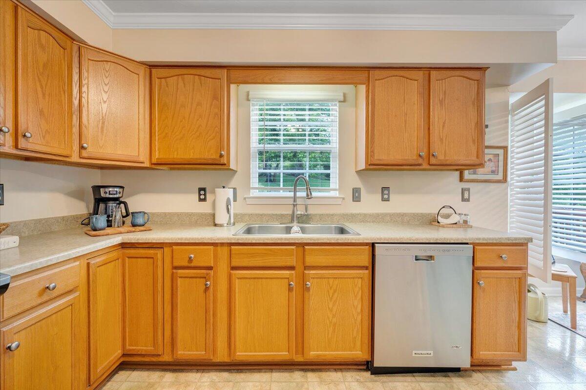 6012 Matisse Ln, Roanoke, Ohio image 37