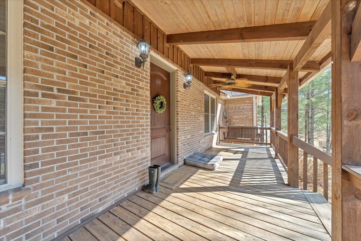 181 Borderline Rd, Willis, Virginia image 6