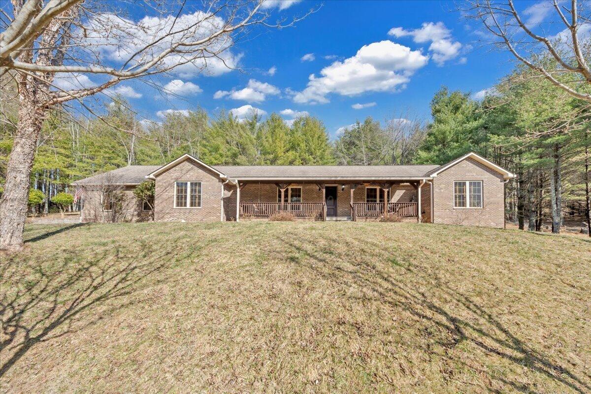 181 Borderline Rd, Willis, Virginia image 2