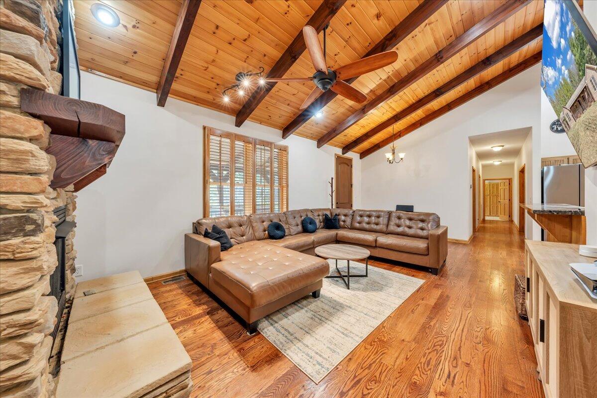 181 Borderline Rd, Willis, Virginia image 10