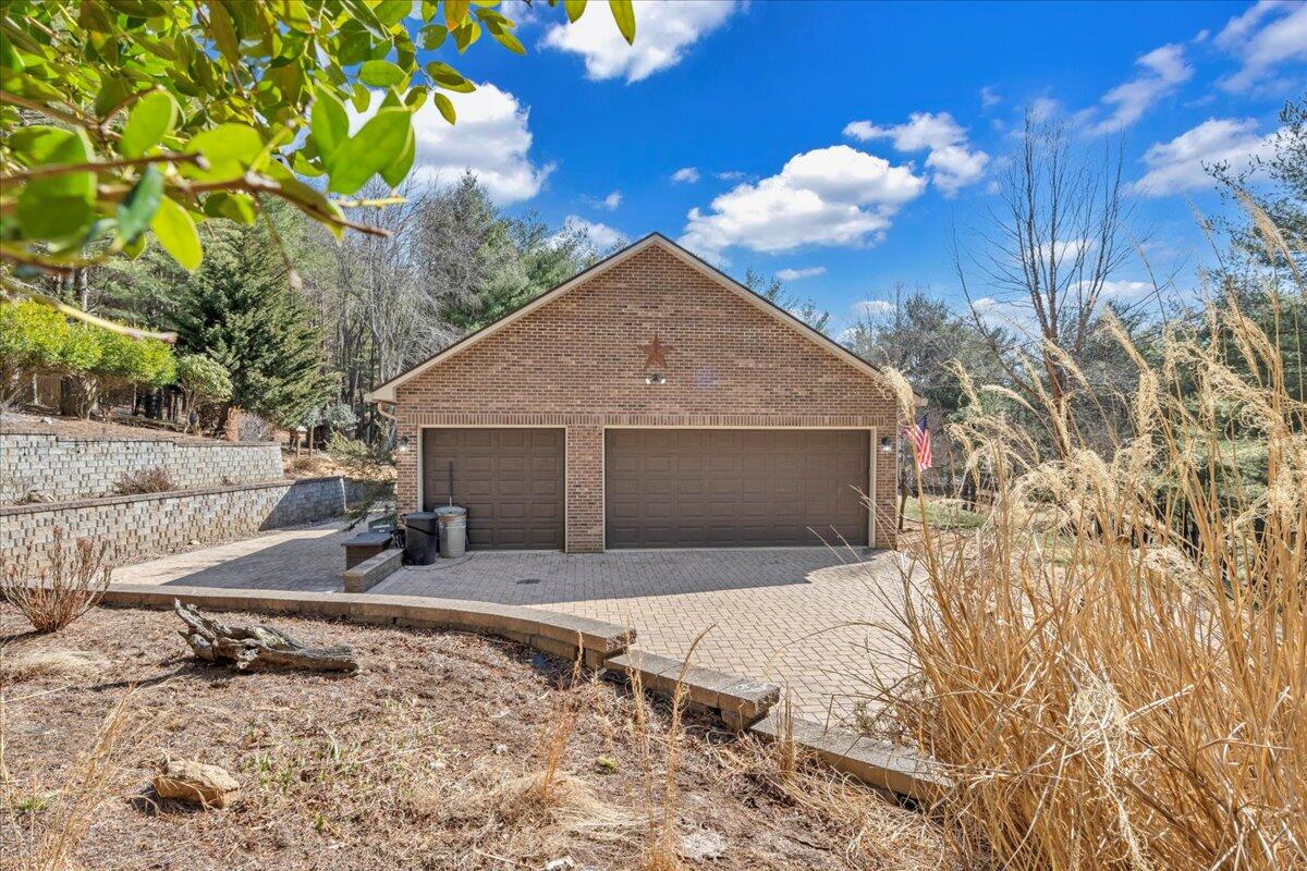 181 Borderline Rd, Willis, Virginia image 43